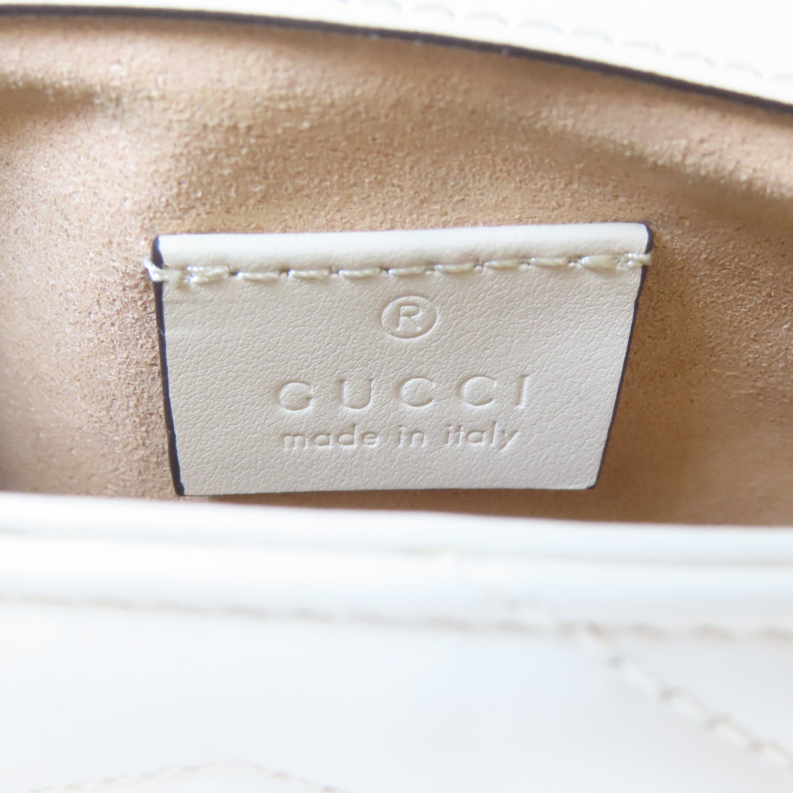 GUCCI 牛皮皮革GG Marmont Mini金扣鏈帶肩背袋白色