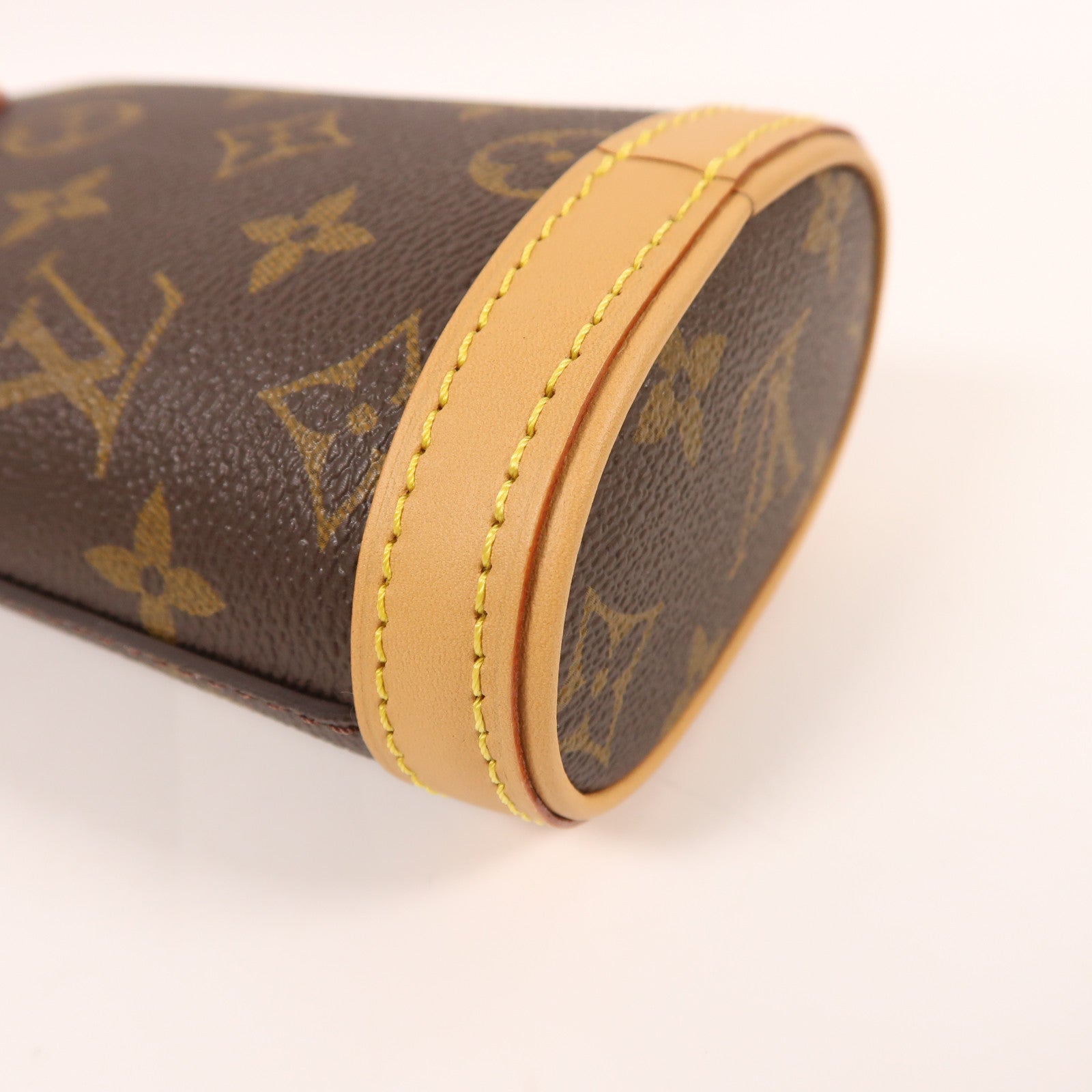 LOUIS VUITTON Monogram Fold Me Pouch金扣肩背袋棕色