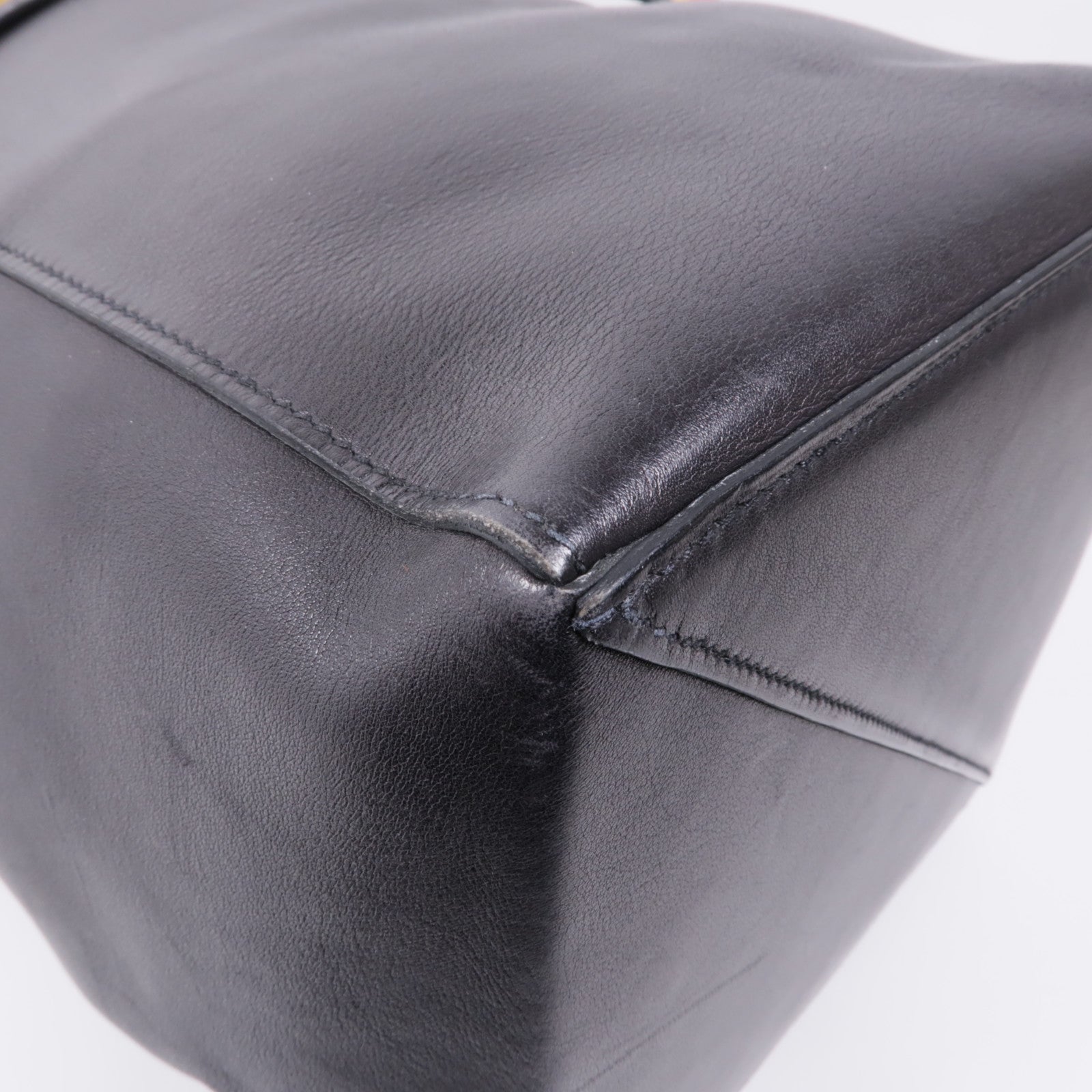 HERMES Veau Volupto皮革Licol 19肩背袋Noir