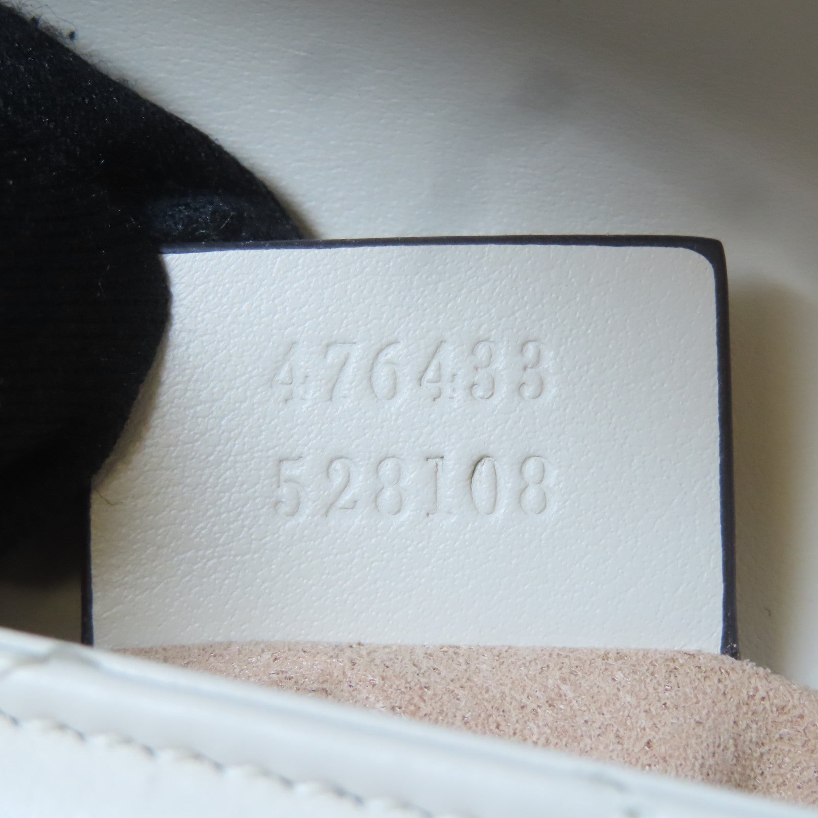GUCCI 牛皮皮革GG Marmont Mini金扣鏈帶肩背袋白色