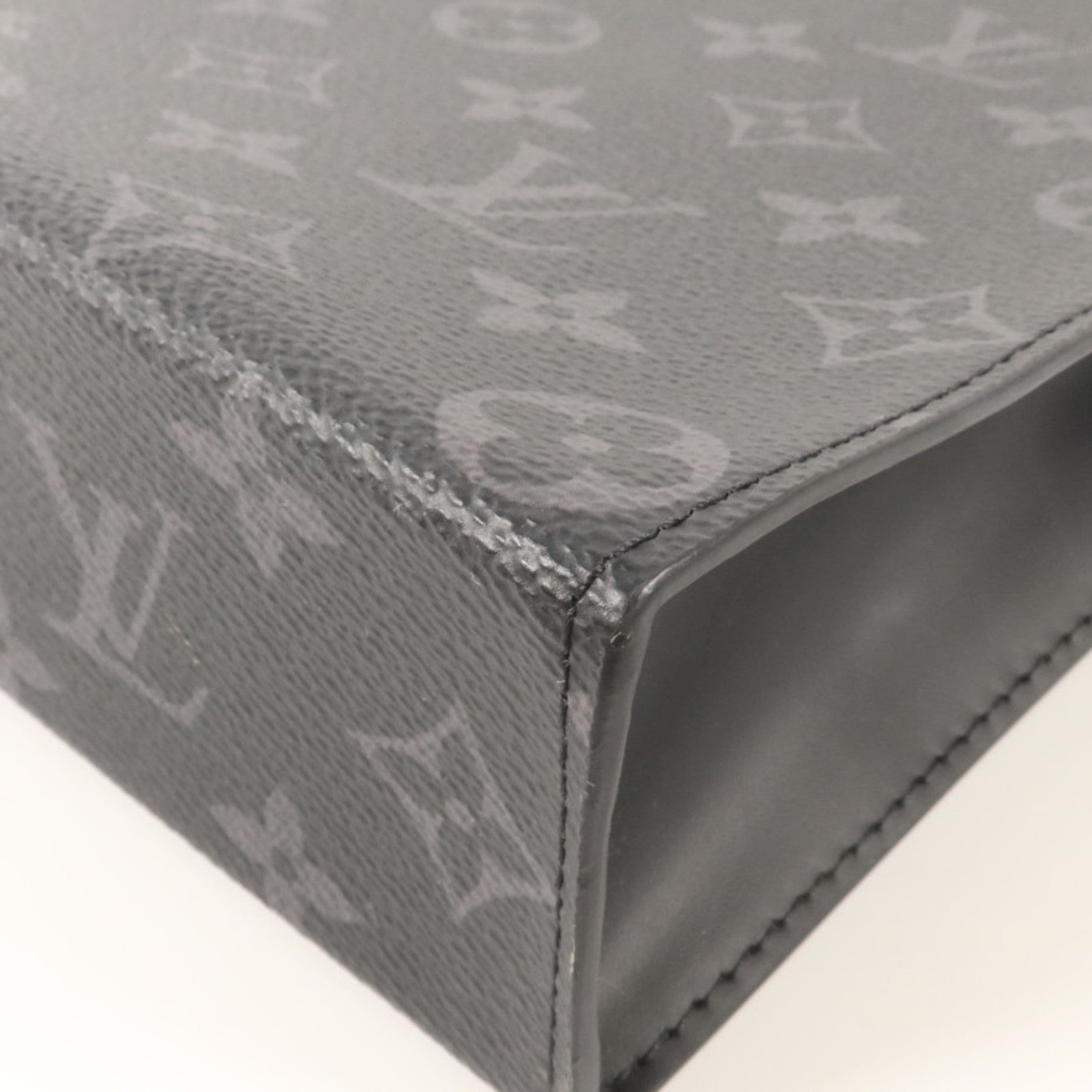 LOUIS VUITTON Monogram Eclipse Pochette Voyage MM銀扣手拿包