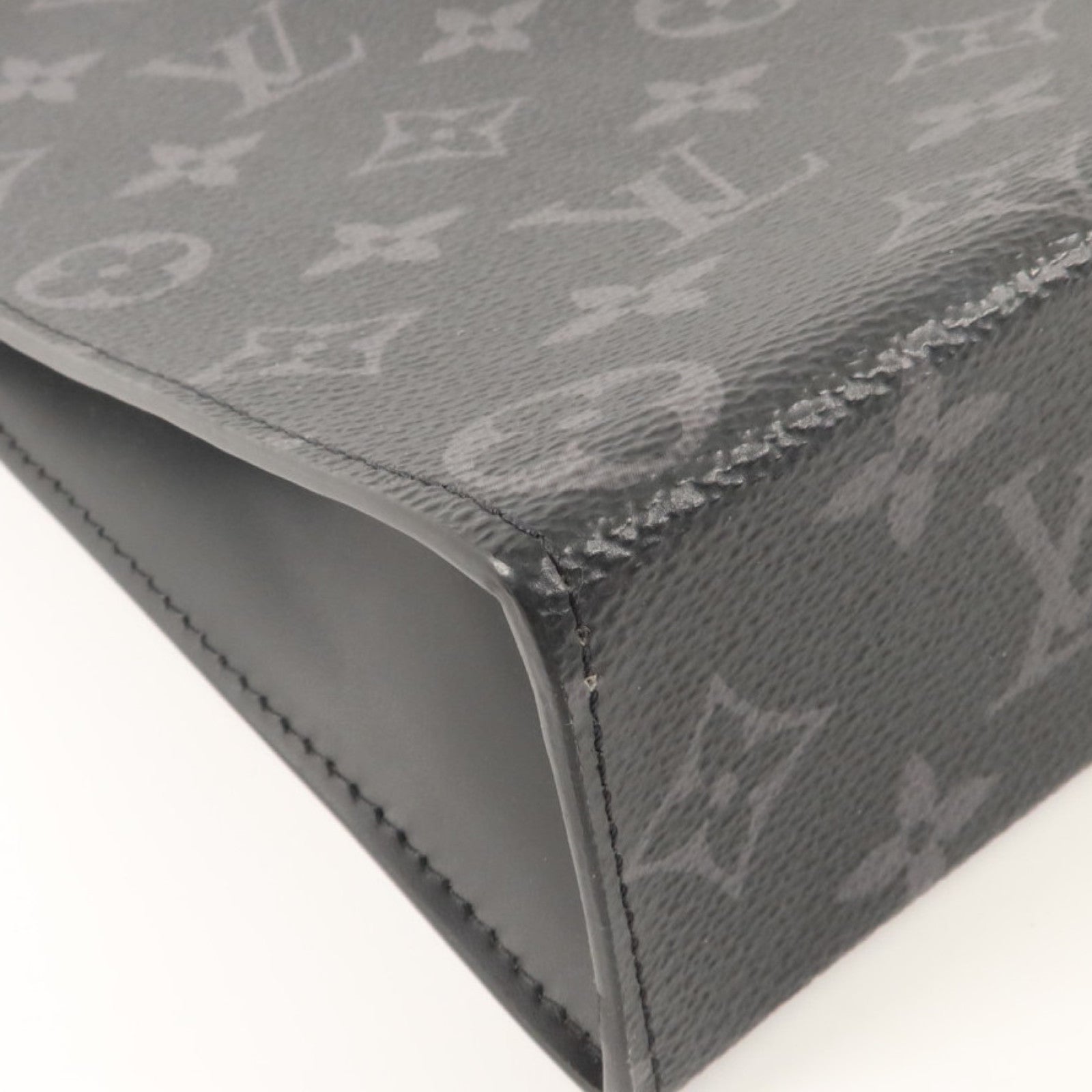 LOUIS VUITTON Monogram Eclipse Pochette Voyage MM銀扣手拿包