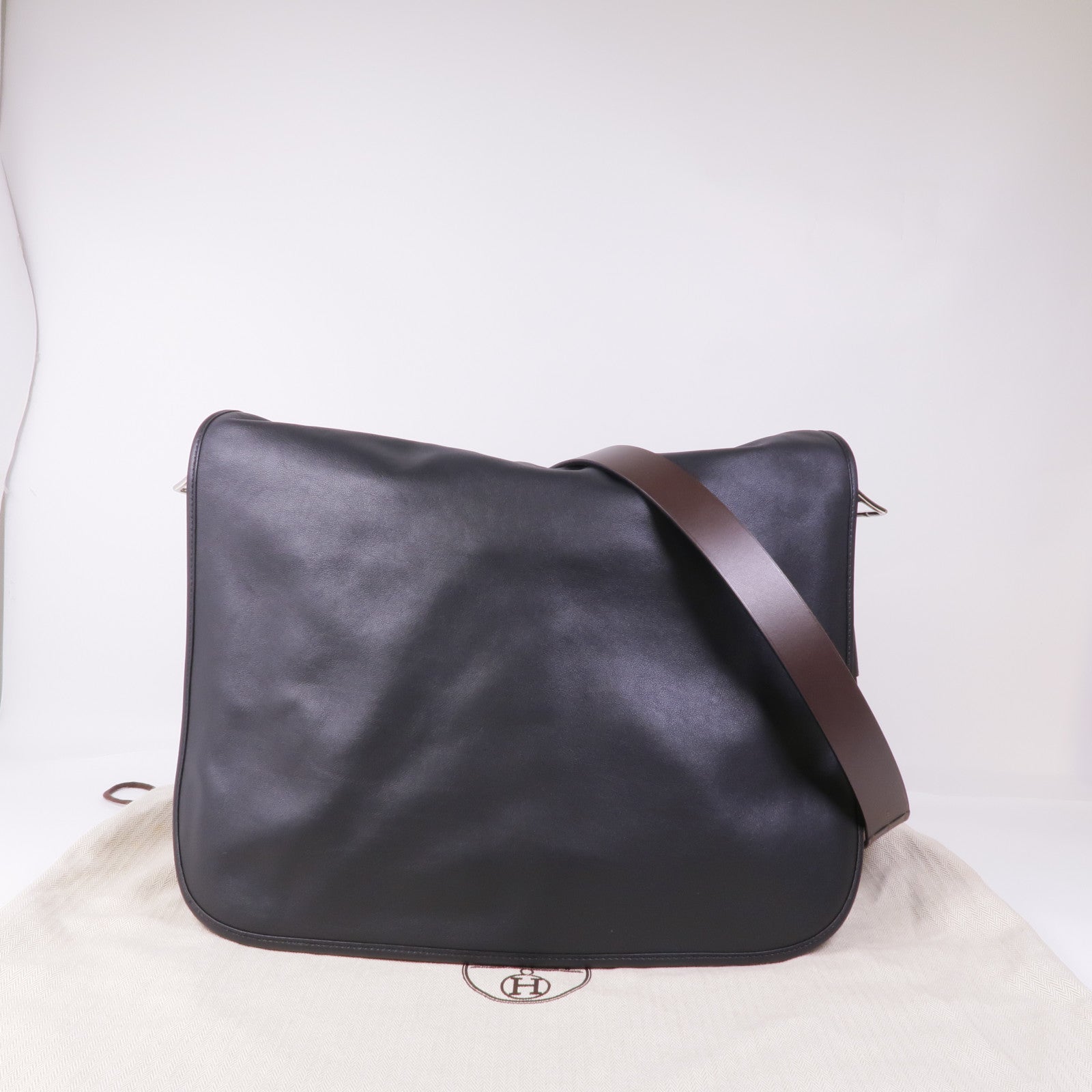 HERMES Swift皮革Barda銀扣肩背袋/斜挎包Noir
