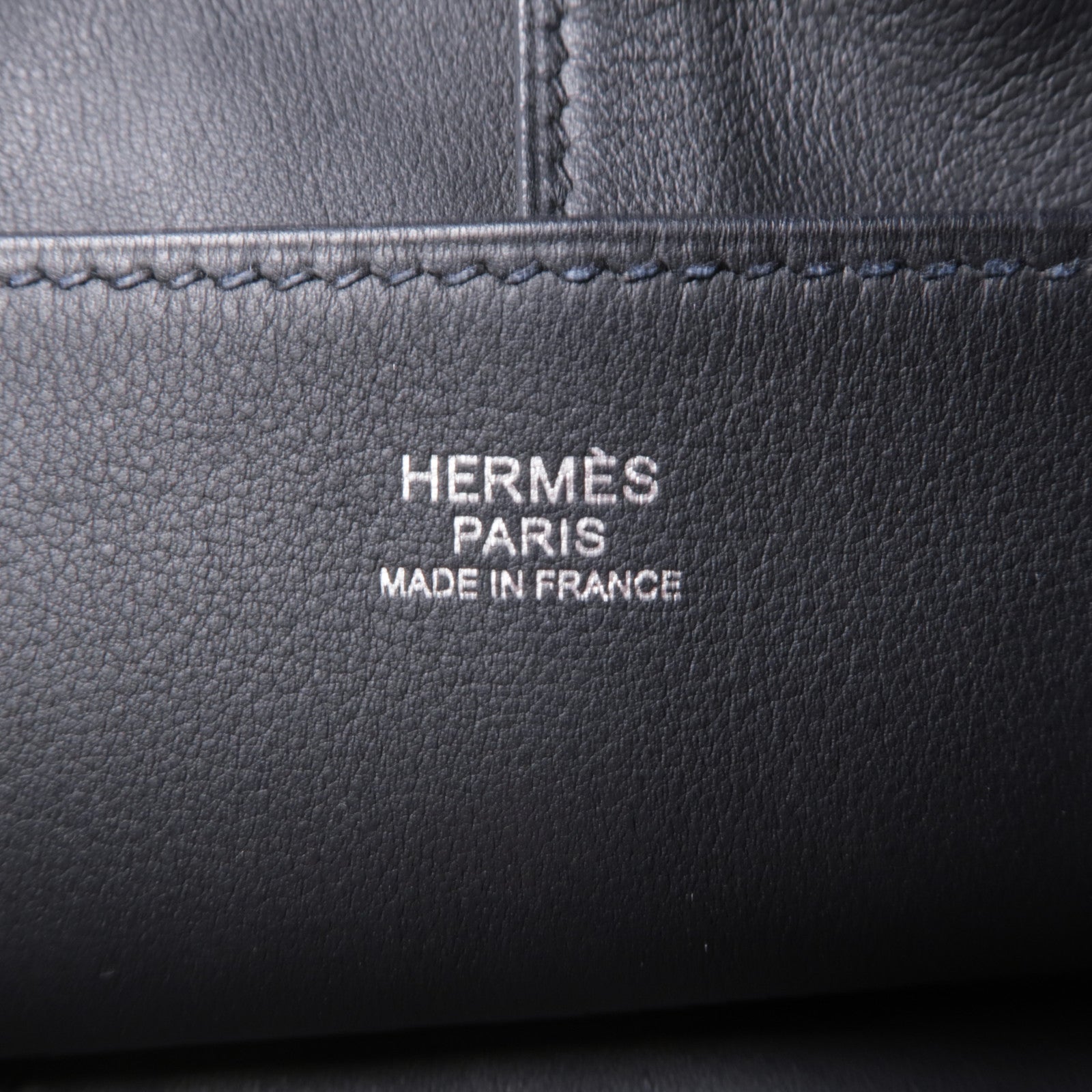 HERMES Veau Volupto皮革Licol 19肩背袋Noir