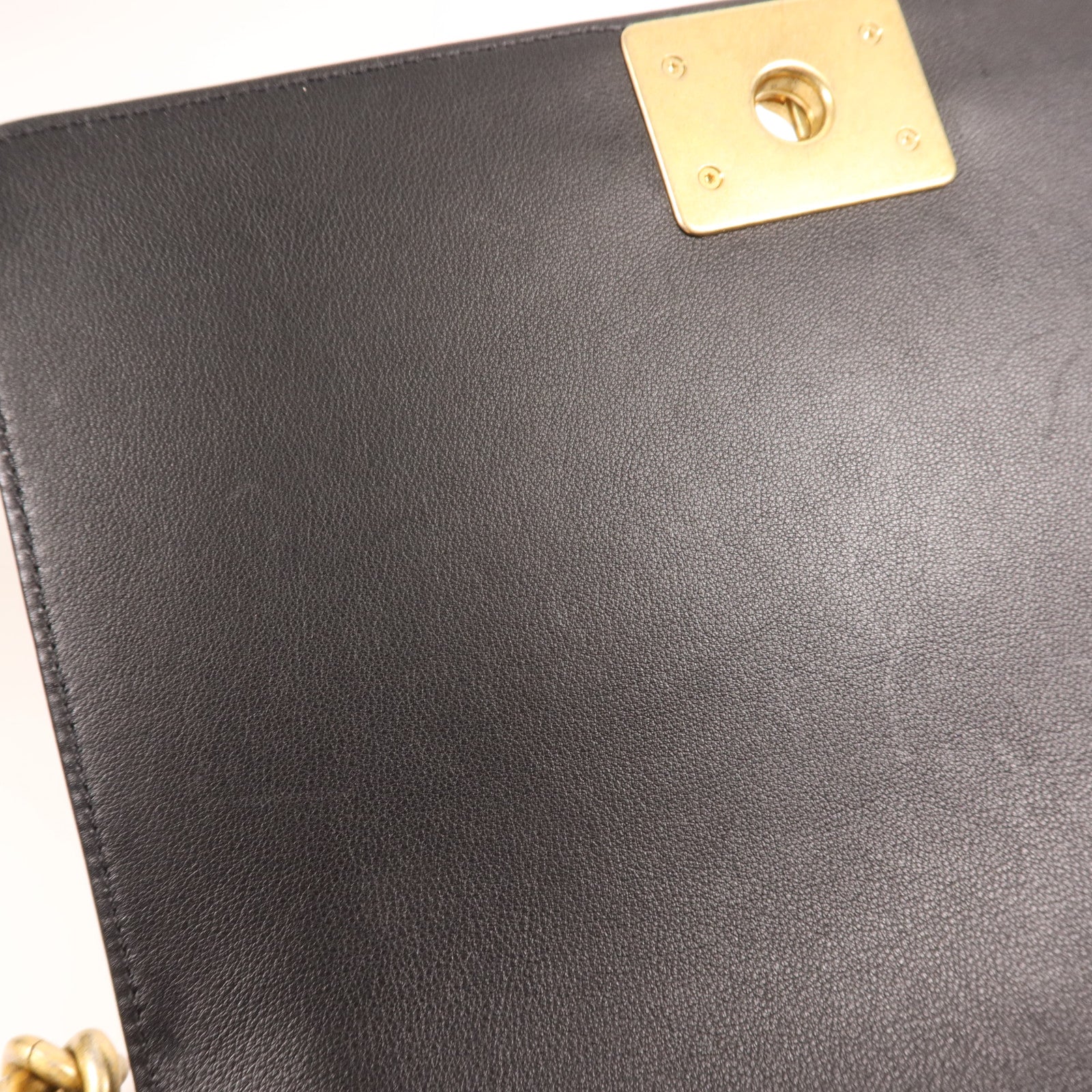 CHANEL 羊皮皮革Boy 25金扣肩背袋