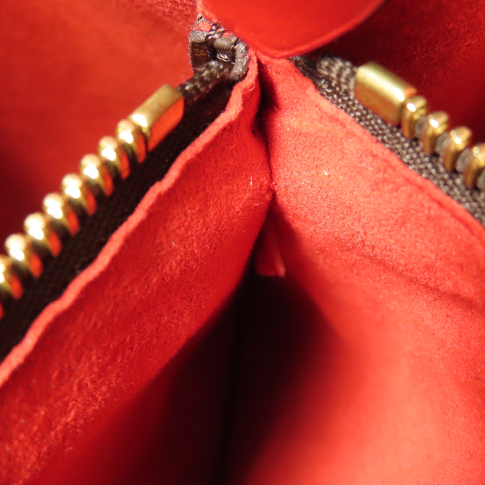 LOUIS VUITTON 【激減優惠】Monogram Neo Noe Bucket Bag金扣肩背袋Coquelicot/紅色