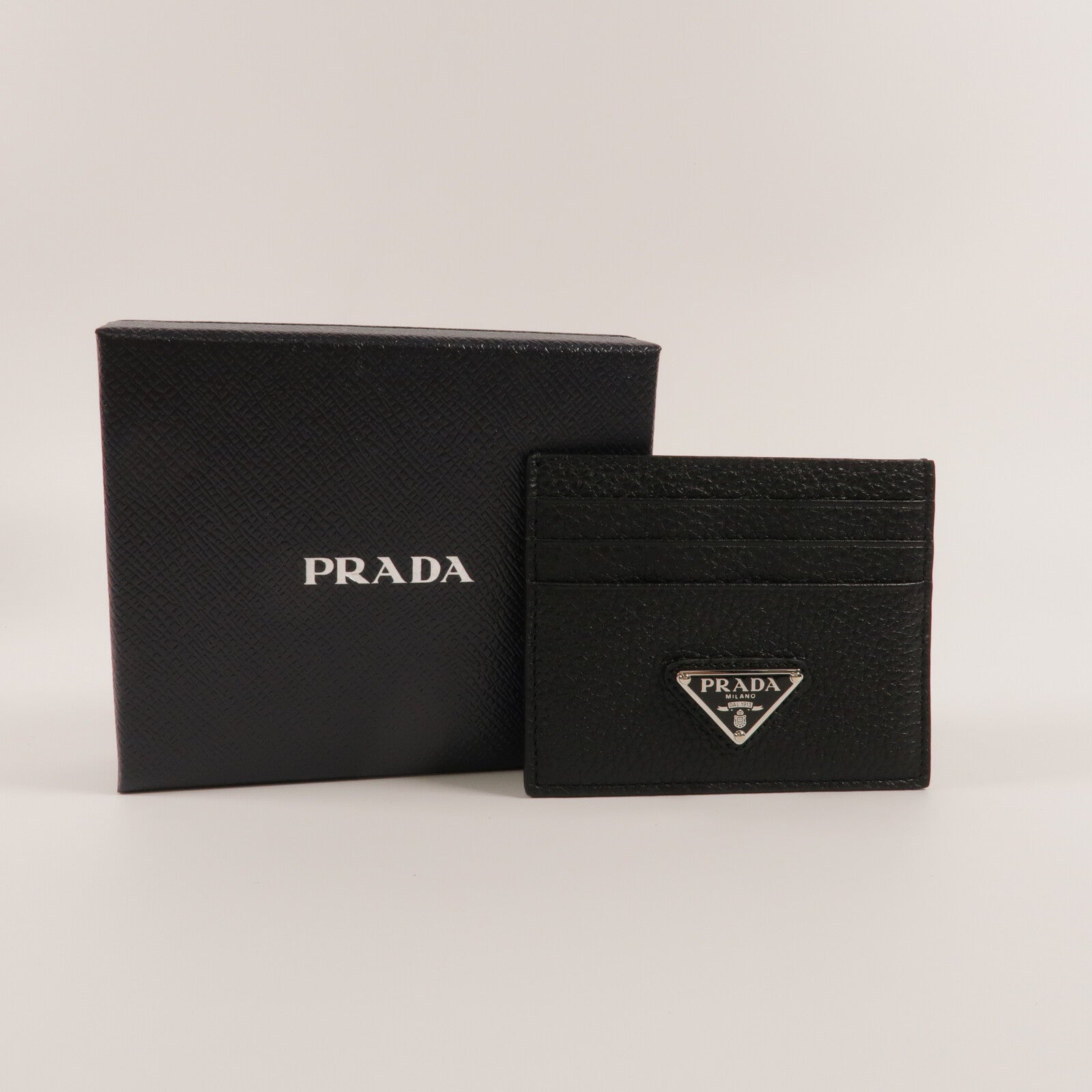 PRADA 牛皮皮革Leather Card Holder卡片套