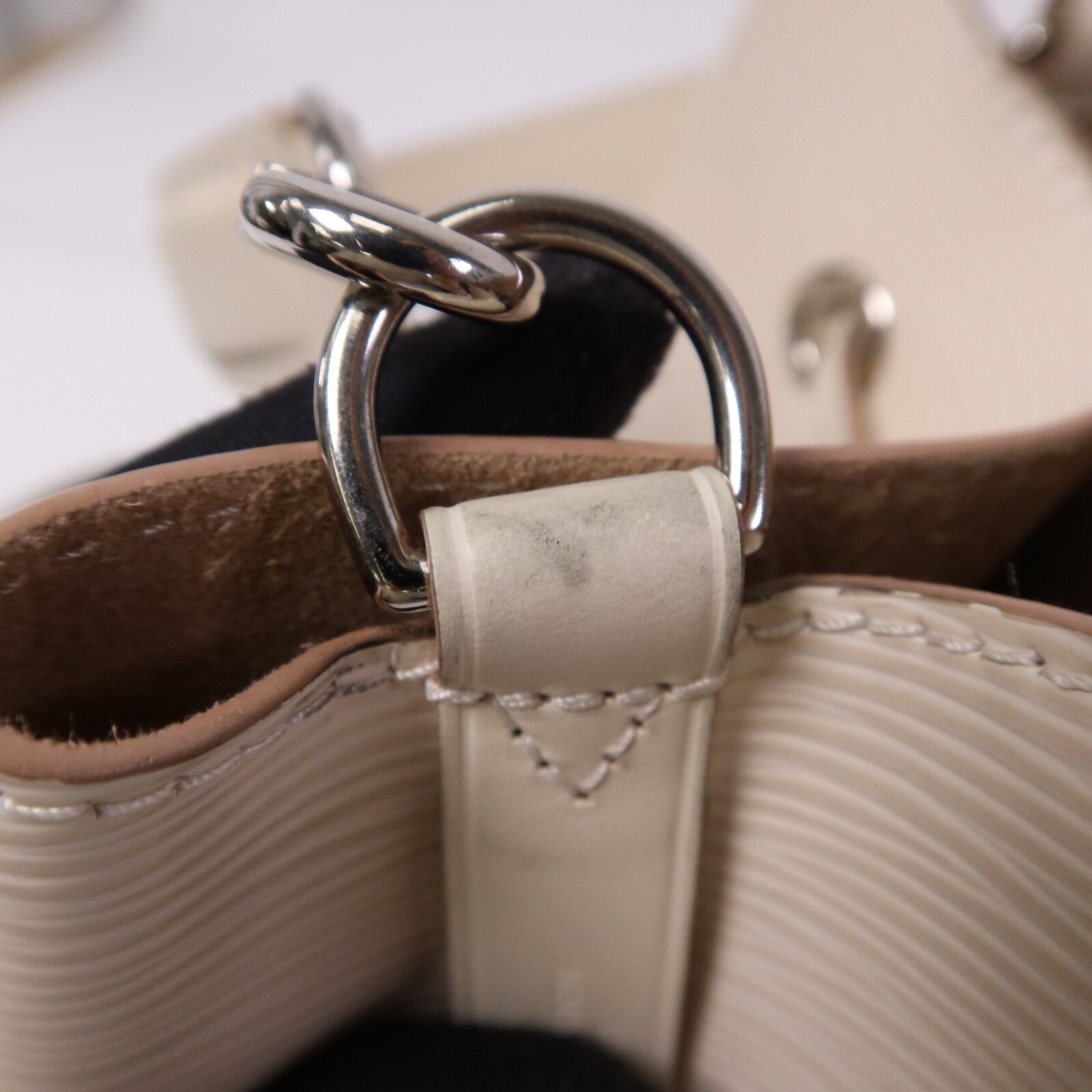 LOUIS VUITTON Epi Neo Noe銀扣手挽肩背兩用袋
