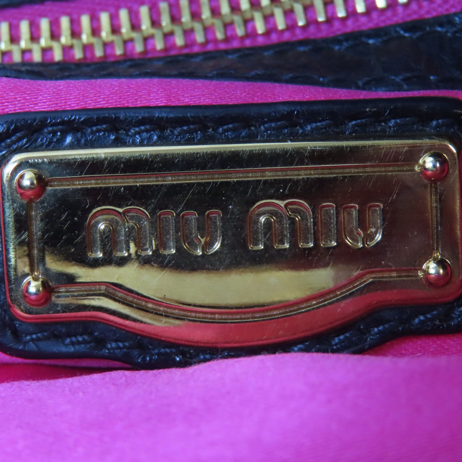 Miu Miu 牛皮皮革Tote Bag金扣手挽袋黑色