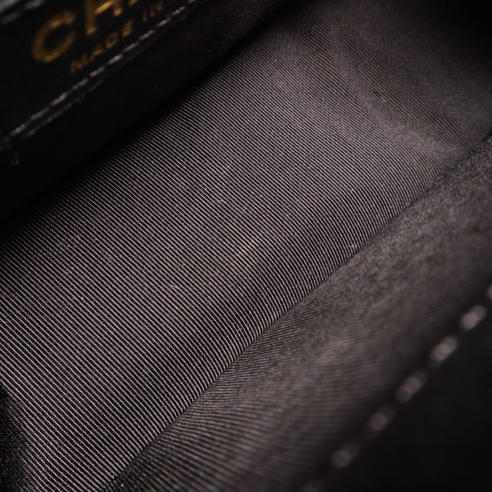 CHANEL 羊皮皮革Boy 25金扣肩背袋