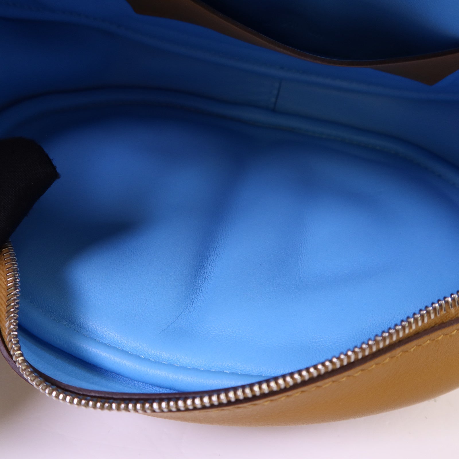 HERMES 【激減優惠】Swift皮革In The Loop Belt Bag銀扣腰包Sesame/Celeste