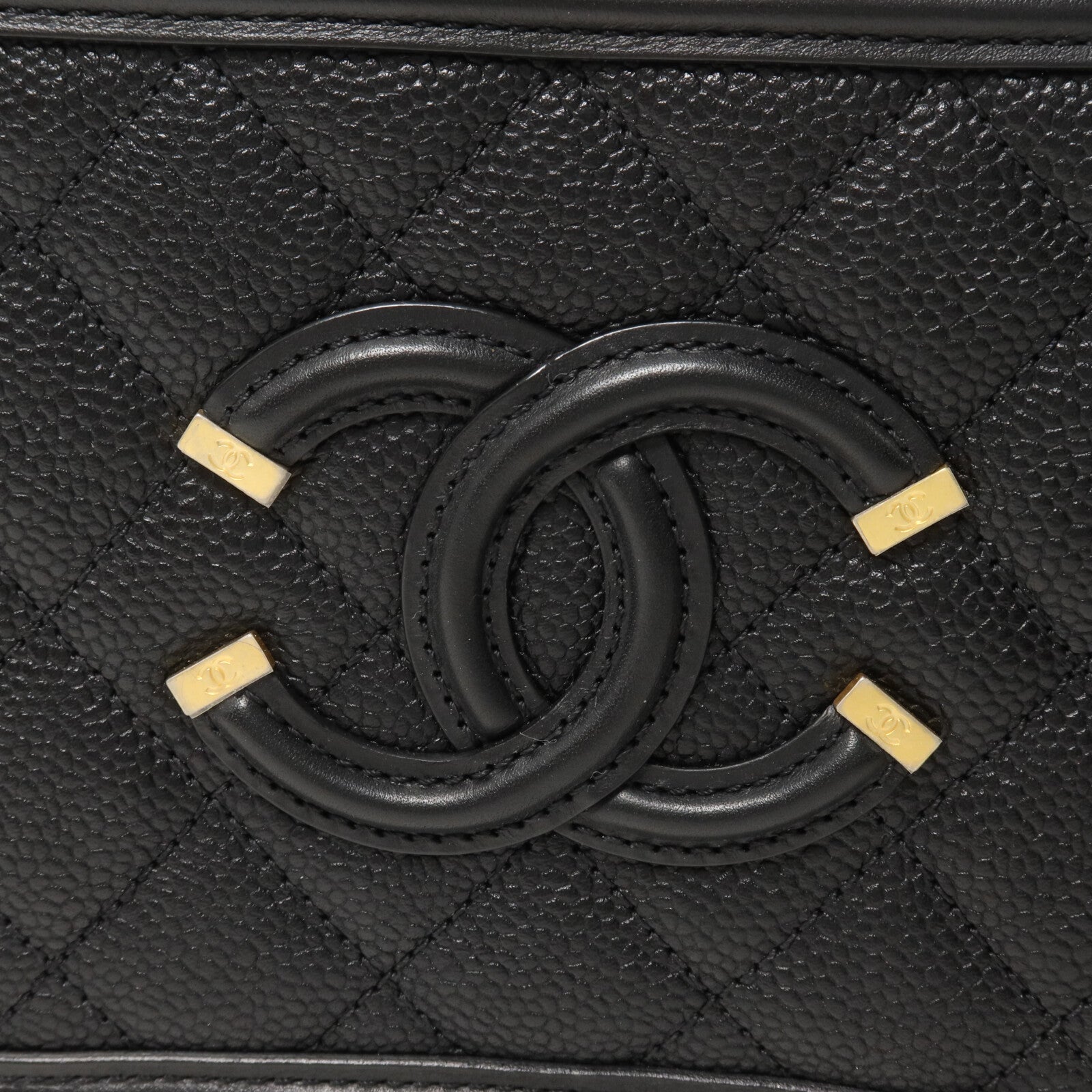 CHANEL 牛皮皮革CC Filigree Vanity Case鏈帶手挽肩背兩用袋