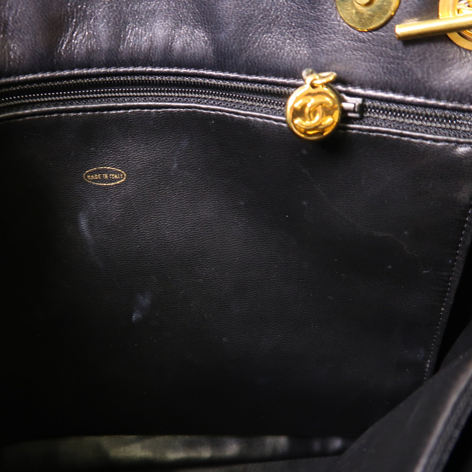CHANEL 牛皮皮革Vintage Chain Shoulder金扣肩背袋