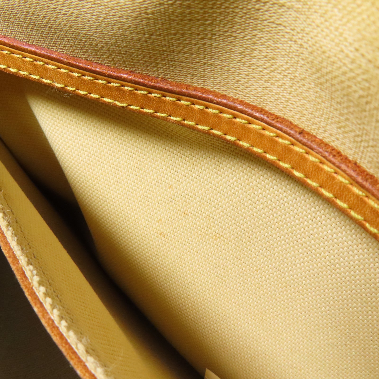 LOUIS VUITTON Monogram Reporter PM金扣肩背袋