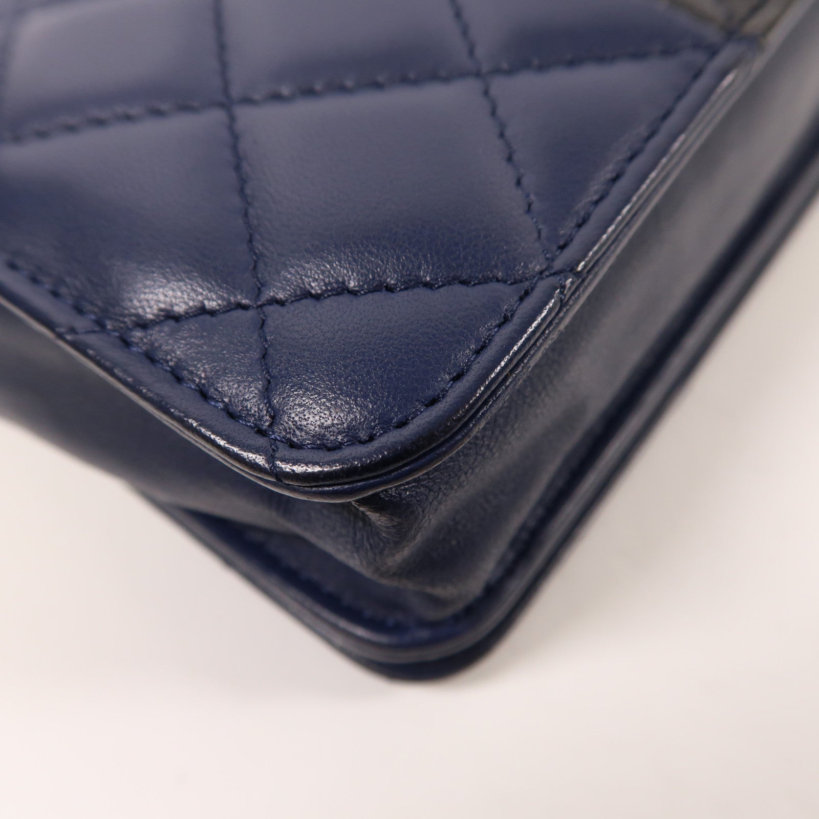 CHANEL 羊皮皮革WOC Wallet On Chain鏈帶肩背袋