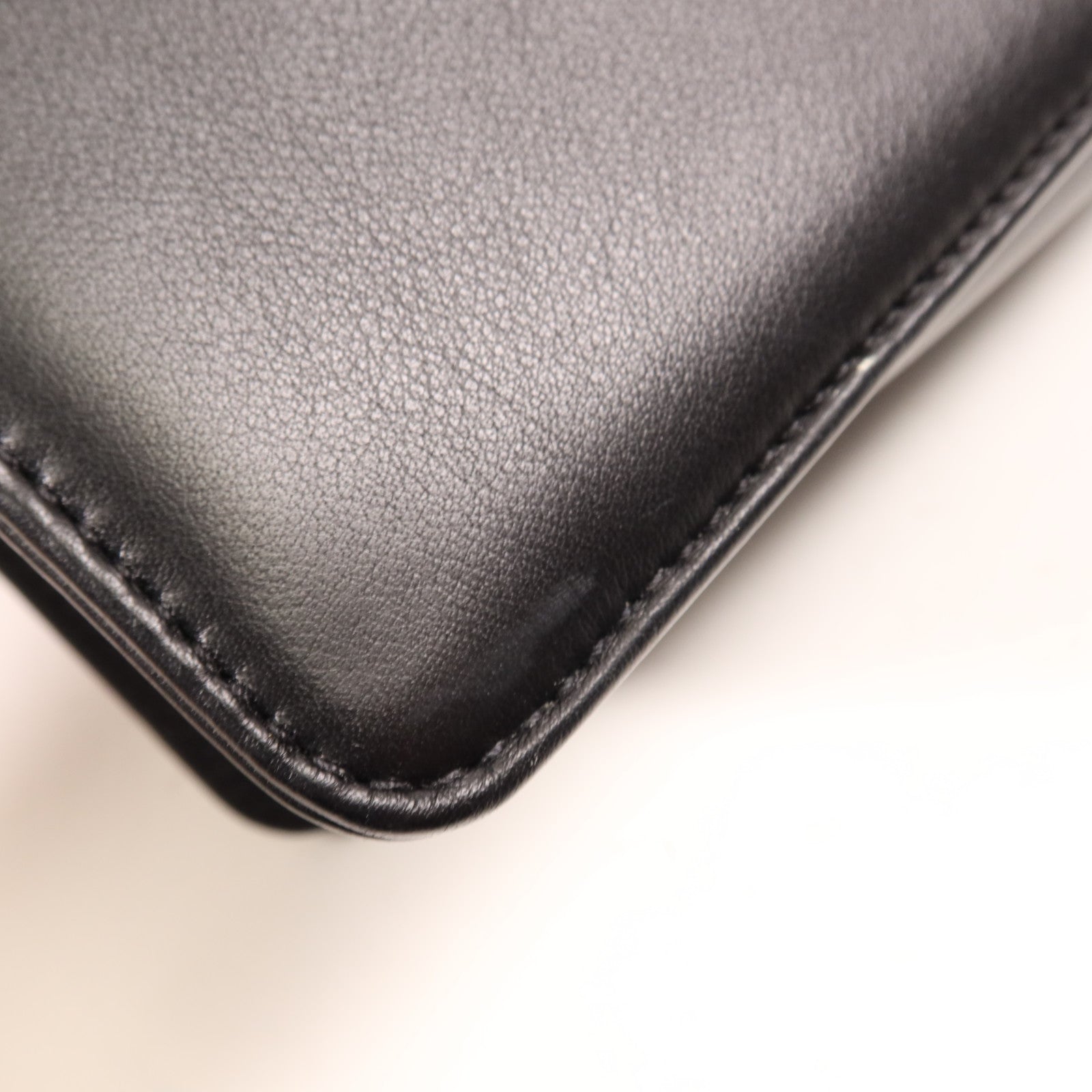 CHANEL 羊皮皮革Boy 25金扣肩背袋