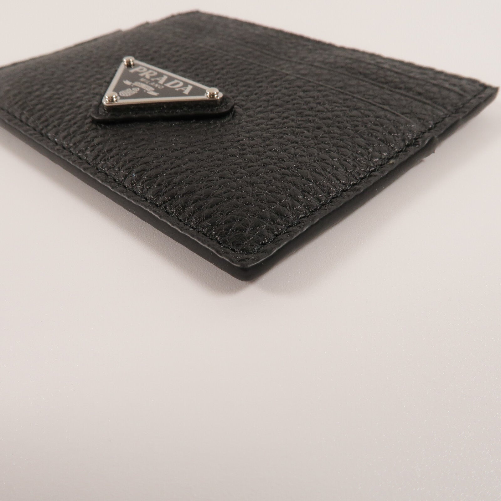 PRADA 牛皮皮革Leather Card Holder卡片套