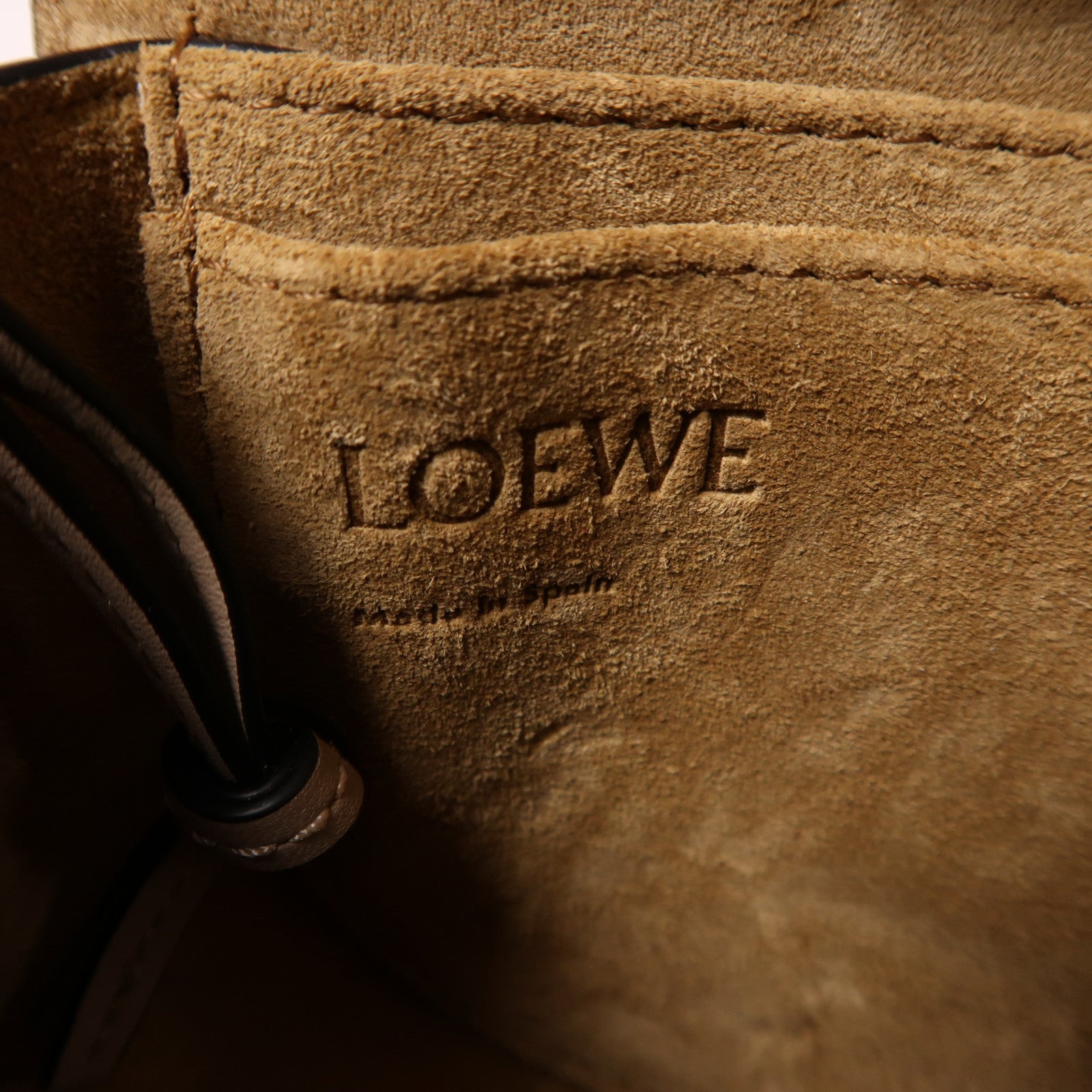 LOEWE 牛皮皮革Mini Gate金扣肩背袋灰色