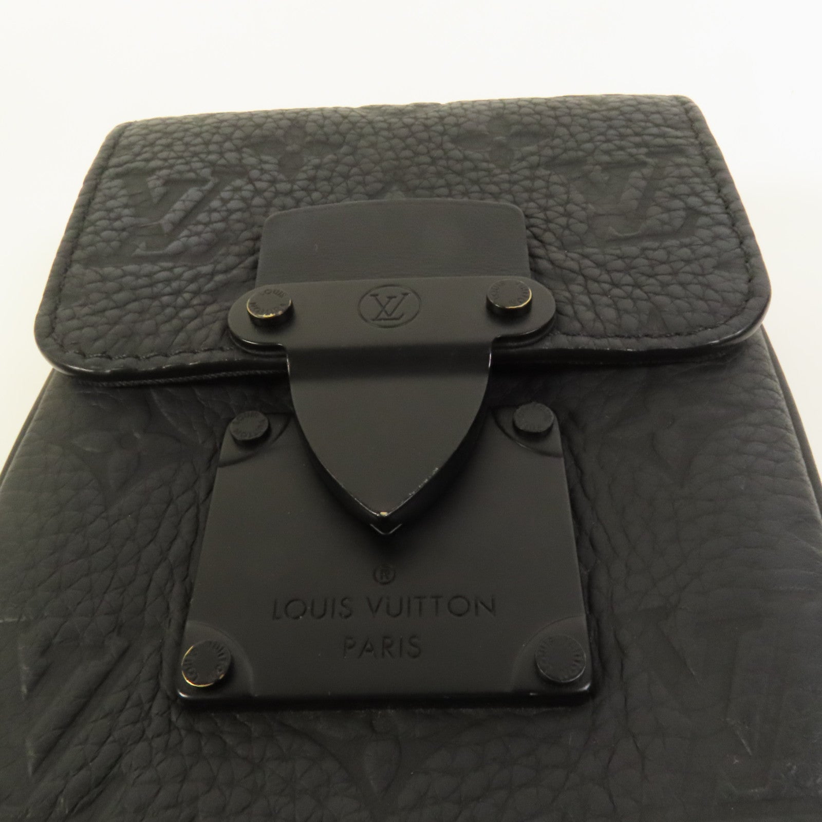 LOUIS VUITTON Monogram Taurillon S-Lock Vertical Wearable肩背袋