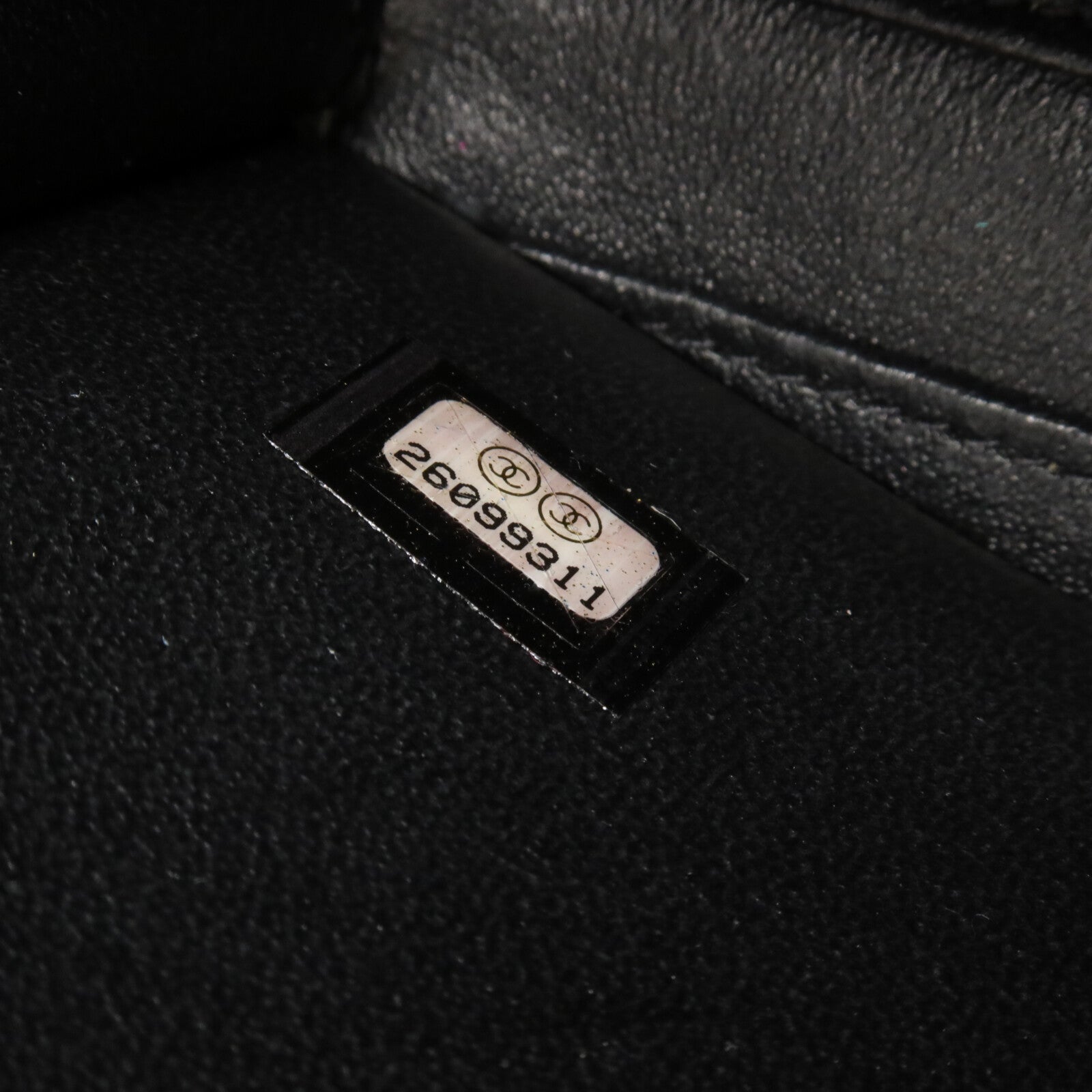 CHANEL 牛皮皮革CC Filigree Vanity Case鏈帶手挽肩背兩用袋