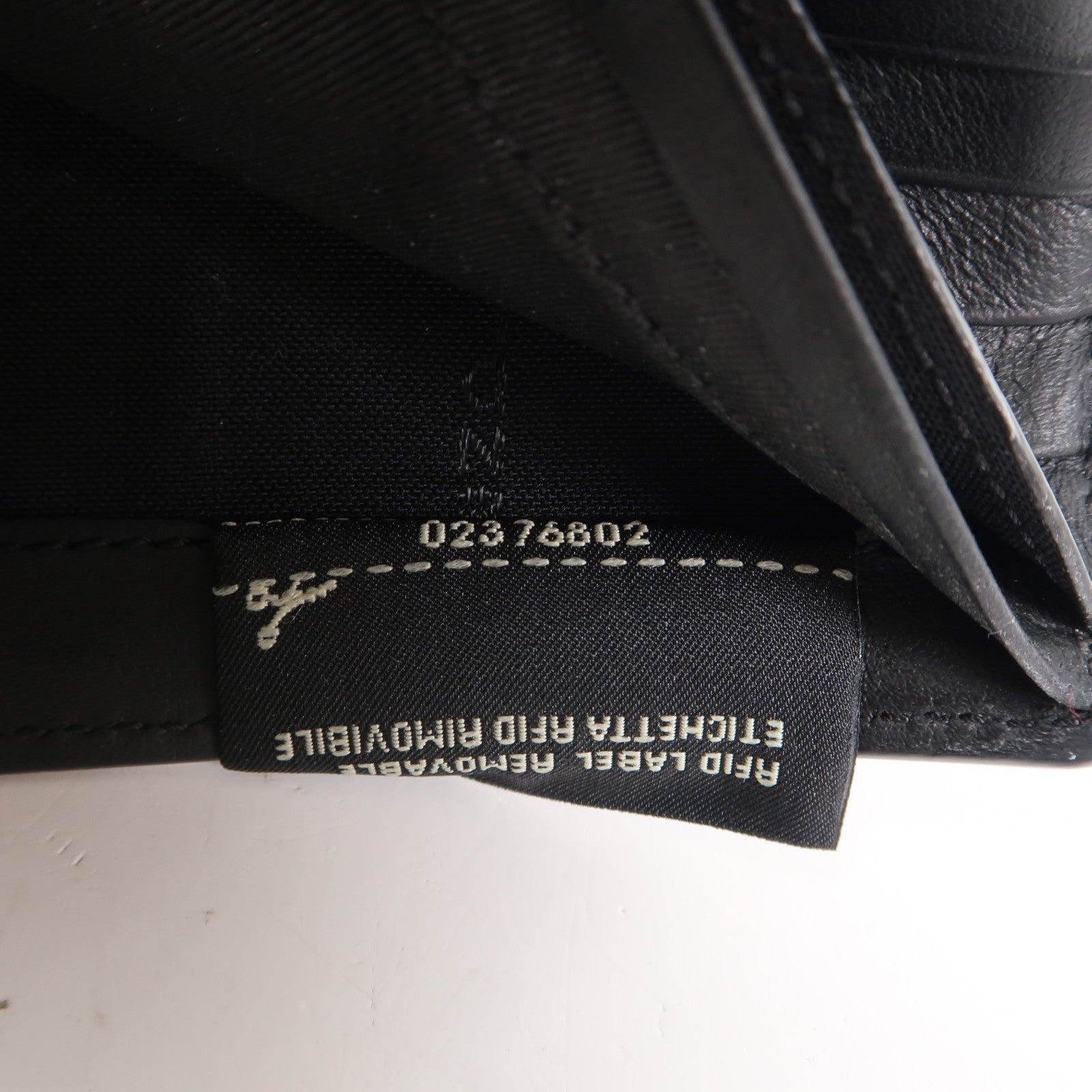 FENDI 【清倉大減價】牛皮皮革Short Fold Wallet折疊錢包黑色/灰色/白色