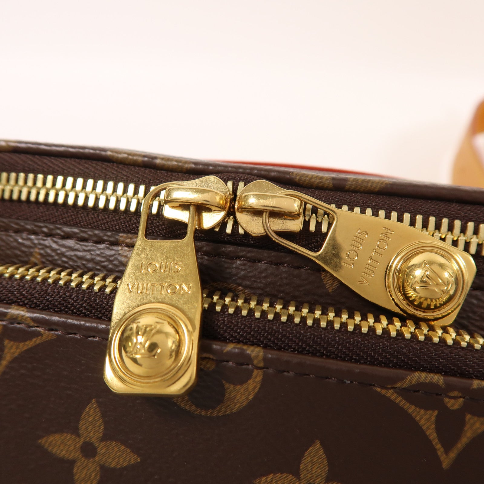 LOUIS VUITTON Monogram Rush Bumbag金扣腰包