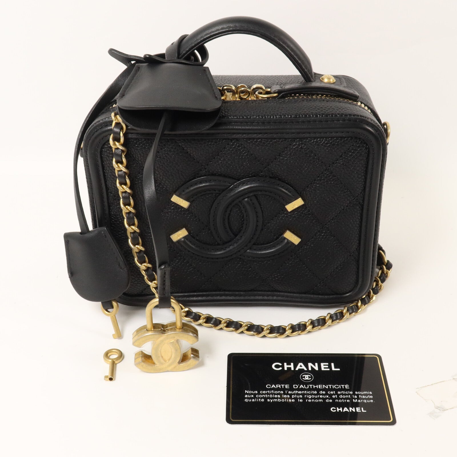 CHANEL 牛皮皮革CC Filigree Vanity Case鏈帶手挽肩背兩用袋