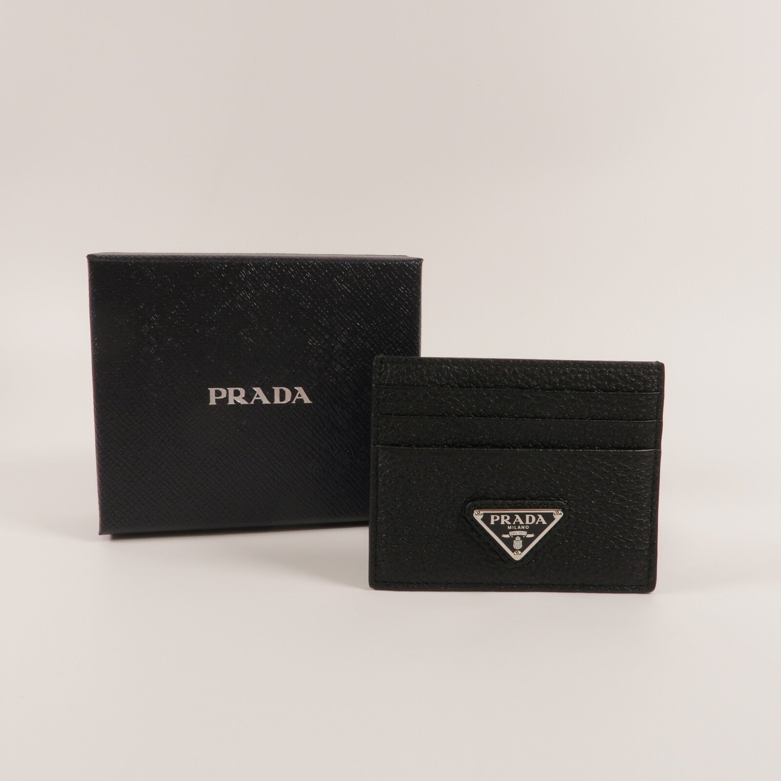 PRADA 牛皮皮革Leather Card Holder卡片套
