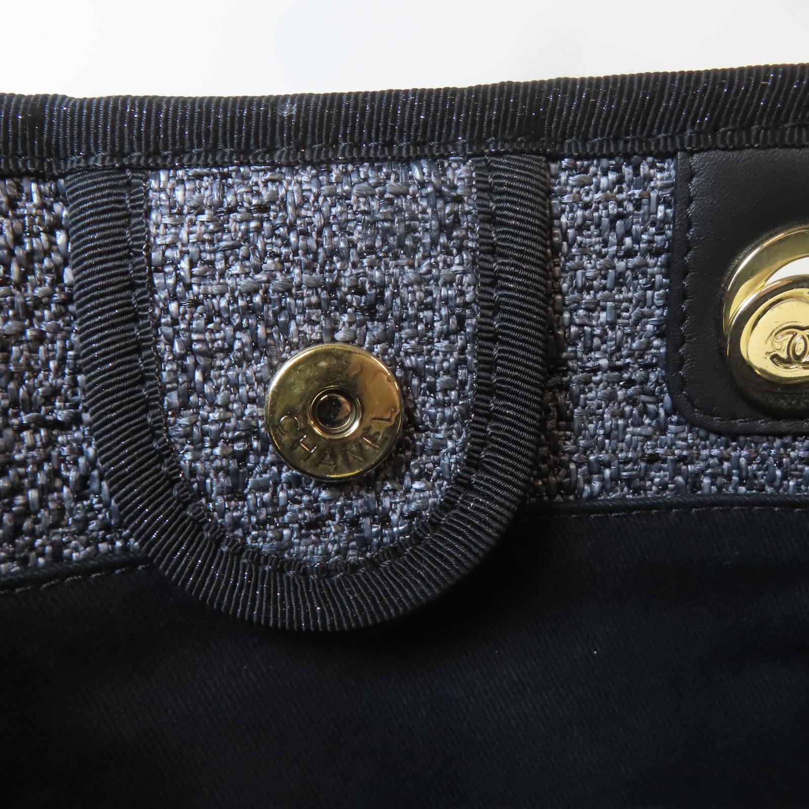 CHANEL 帆布Deauville Tote金扣肩背袋/手挽袋灰色