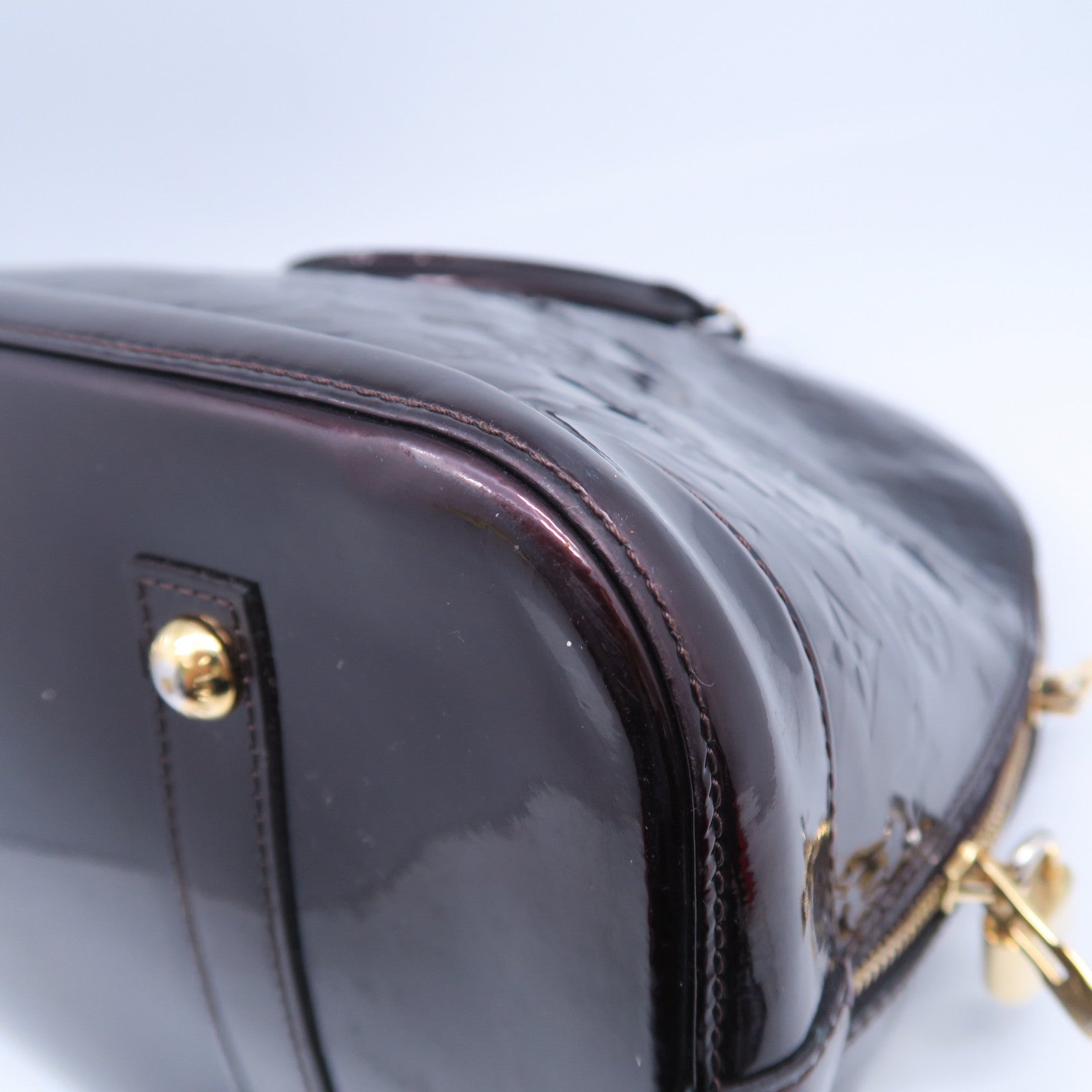 LOUIS VUITTON **【清倉大減價】Monogram Vernis Alma MM金扣手挽袋酒紅色