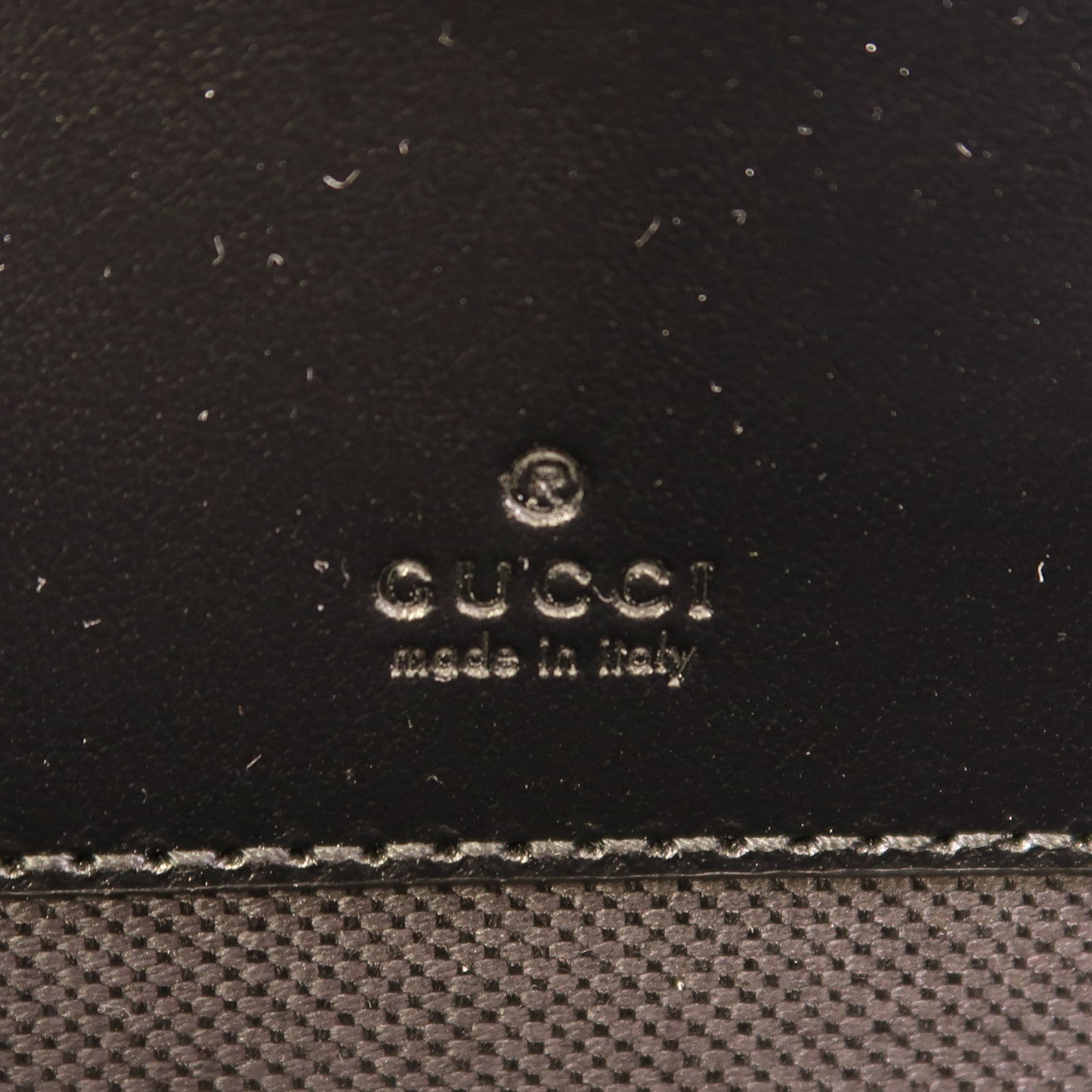 GUCCI 塗層帆布GG Black Small Shoulder Bag銀扣肩背袋