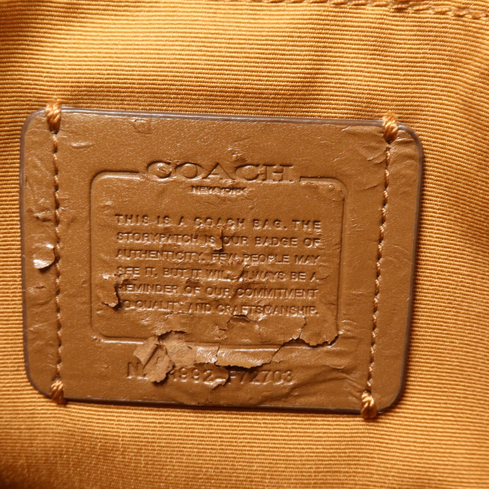 COACH 牛皮皮革Shoulder Bag肩背袋