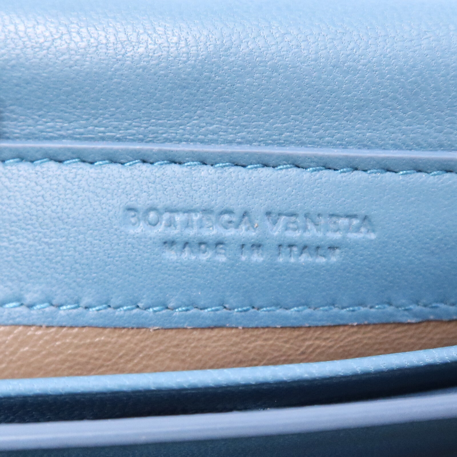 BOTTEGA VENETA 牛皮皮革WOC Shoulder bag鏈帶肩背袋