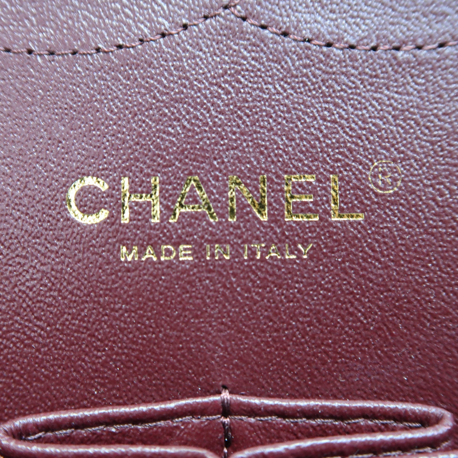 CHANEL 菱格Caviar皮革Classic Flap Jumbo金扣鏈帶肩背袋黑色