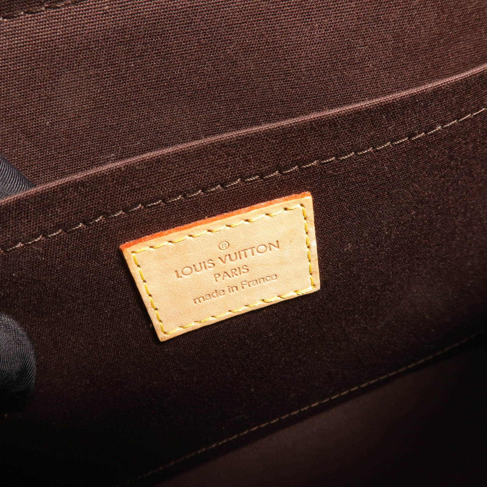 LOUIS VUITTON Vernis Rosewood Avenue金扣肩背袋
