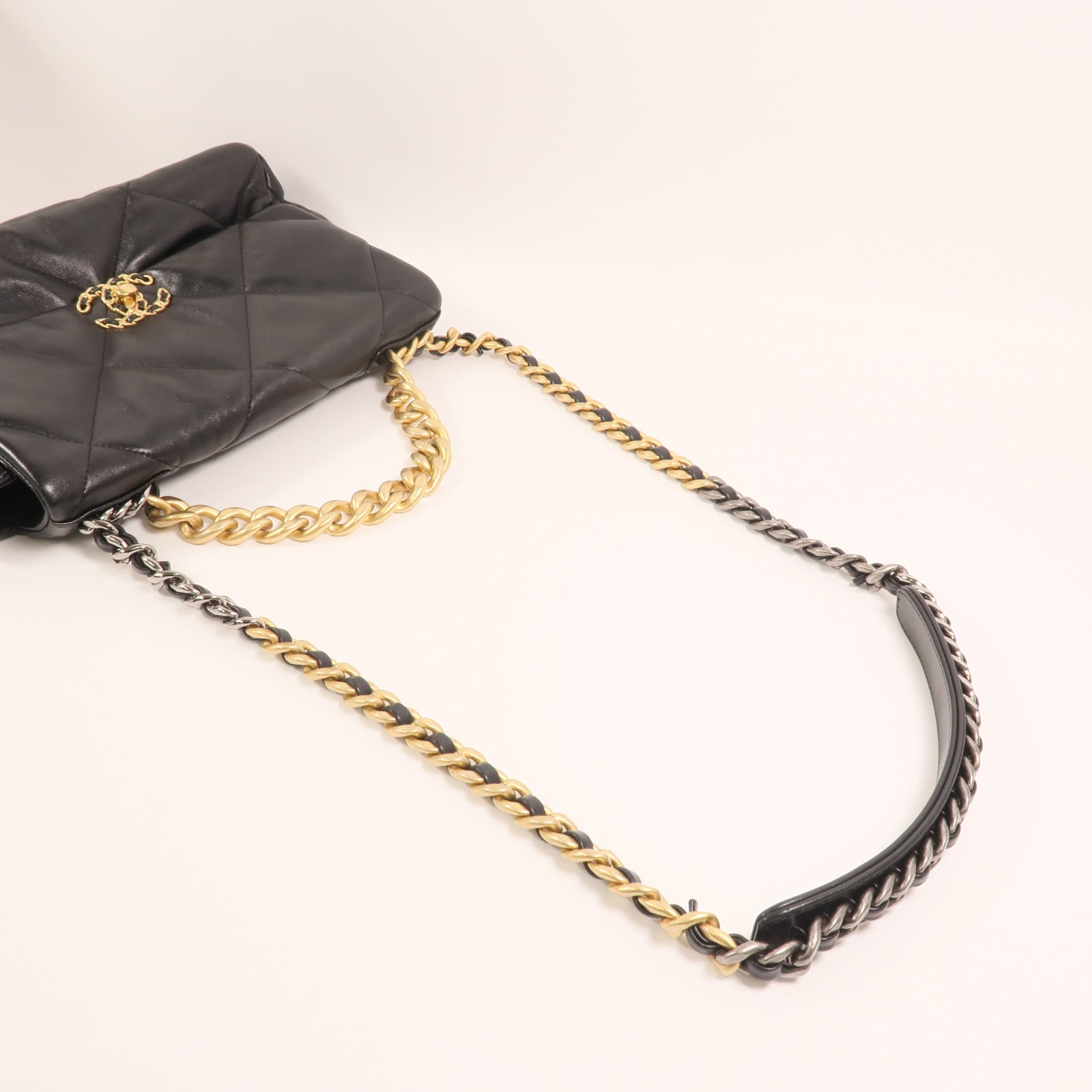 CHANEL 羊皮皮革Chanel 19 Large金扣鏈帶手挽肩背兩用袋