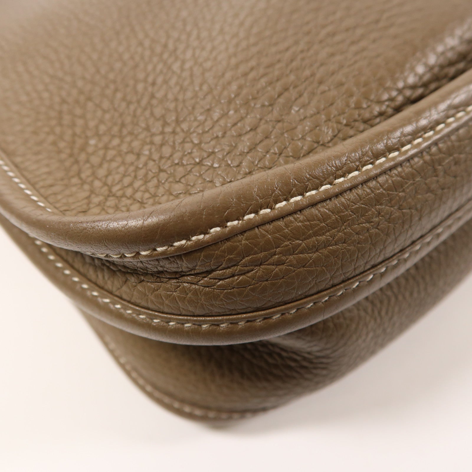 HERMES Clemence皮革Evelyne PM銀扣肩背袋Etoupe