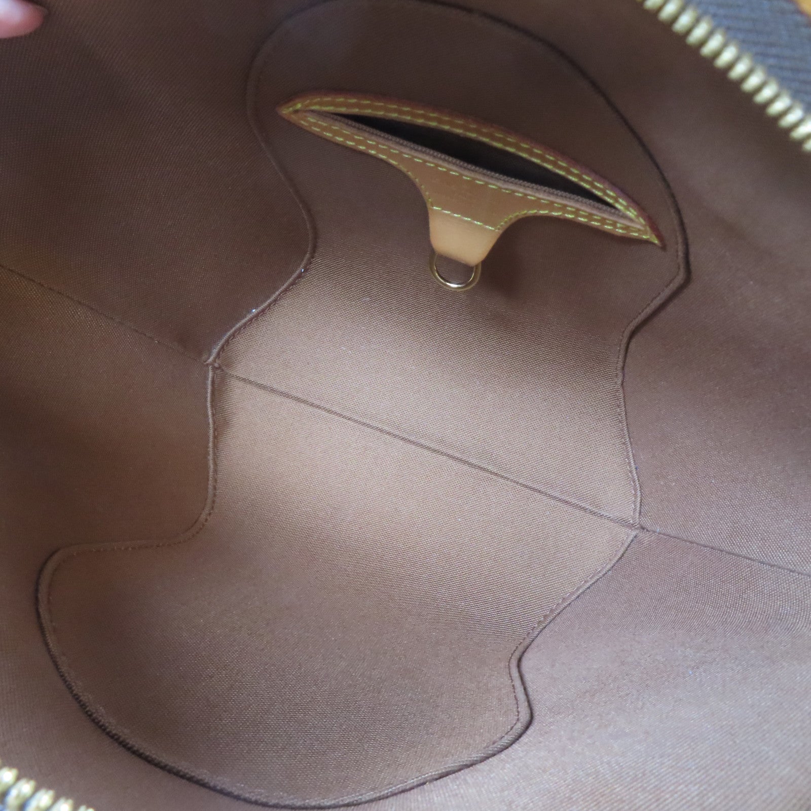 LOUIS VUITTON Monogram Elipse MM金扣手挽袋啡色