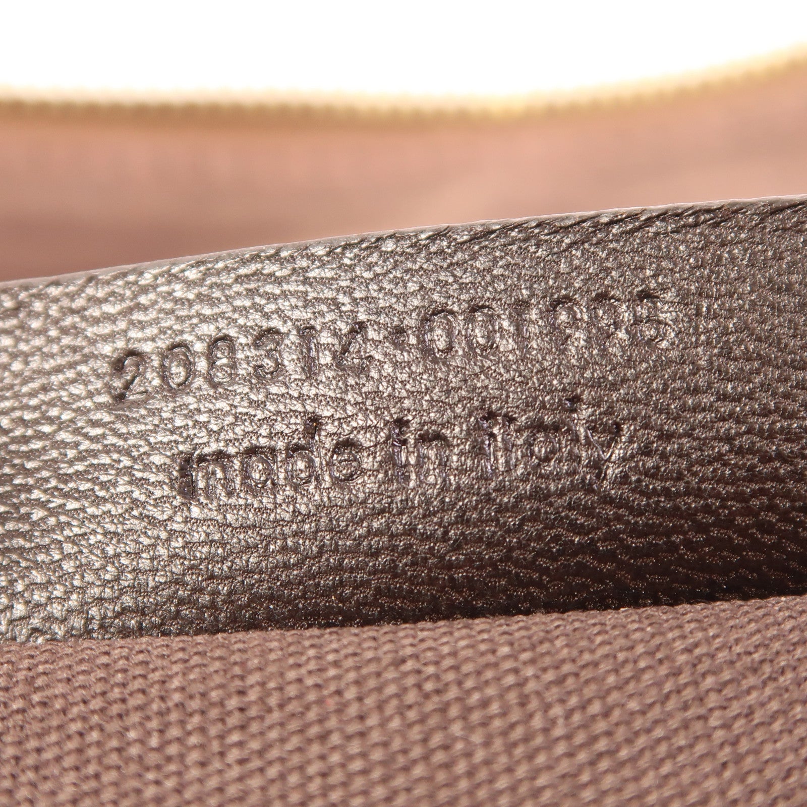 YVES SAINT LAURENT 牛皮皮革Handbag金扣手挽袋