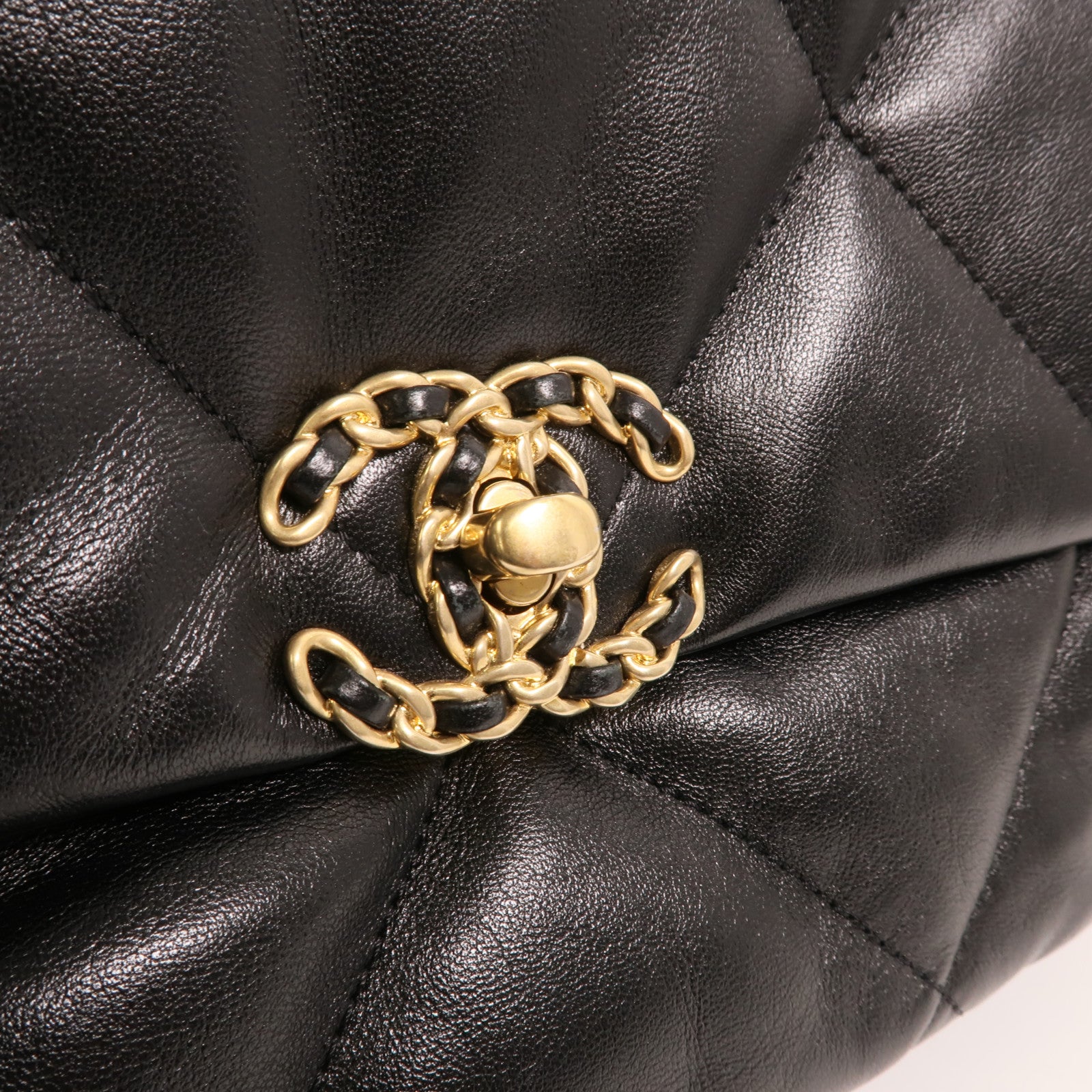 CHANEL 羊皮皮革Chanel 19 Large金扣鏈帶手挽肩背兩用袋