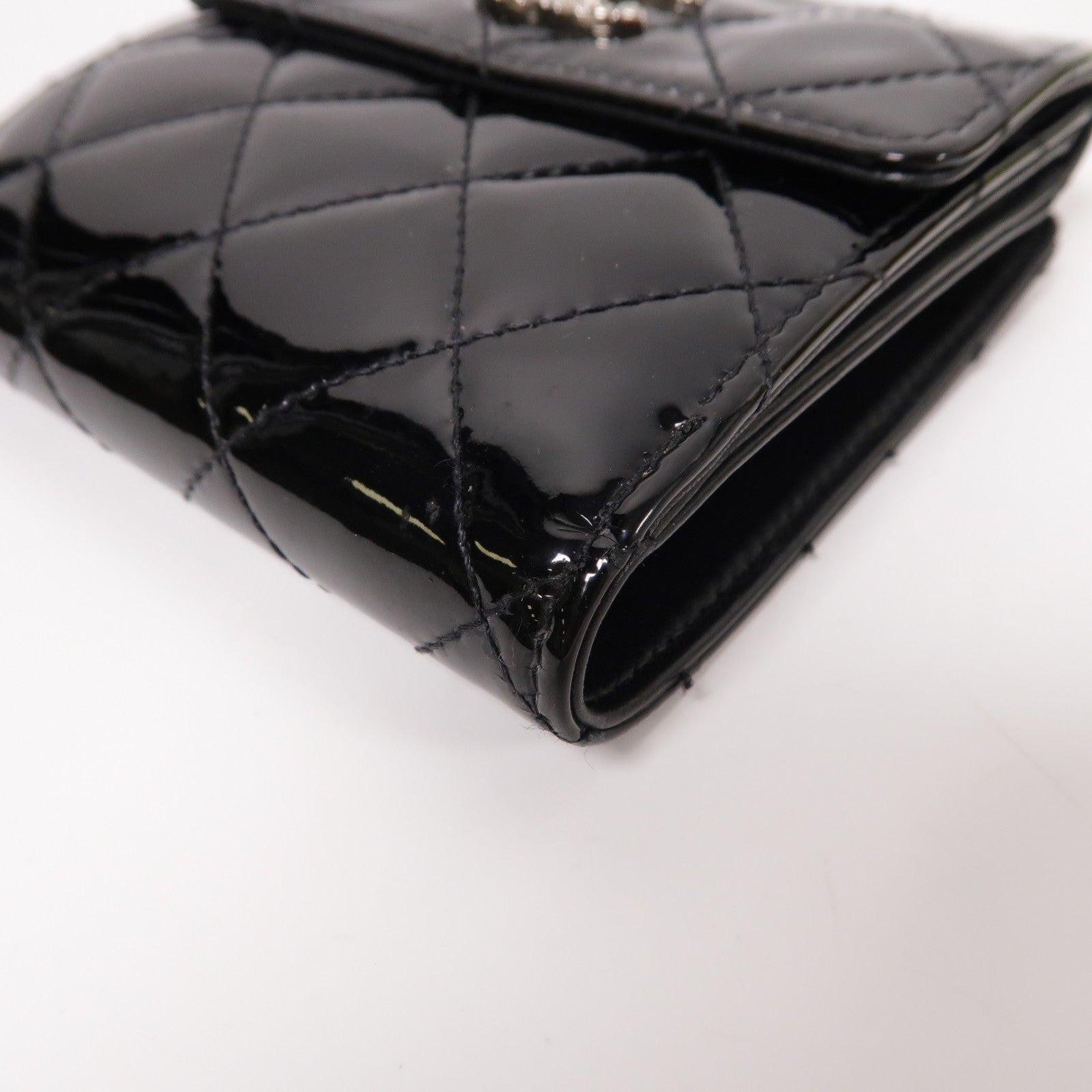 CHANEL 【激減優惠】菱格漆皮皮革Wallet銀扣錢包黑色