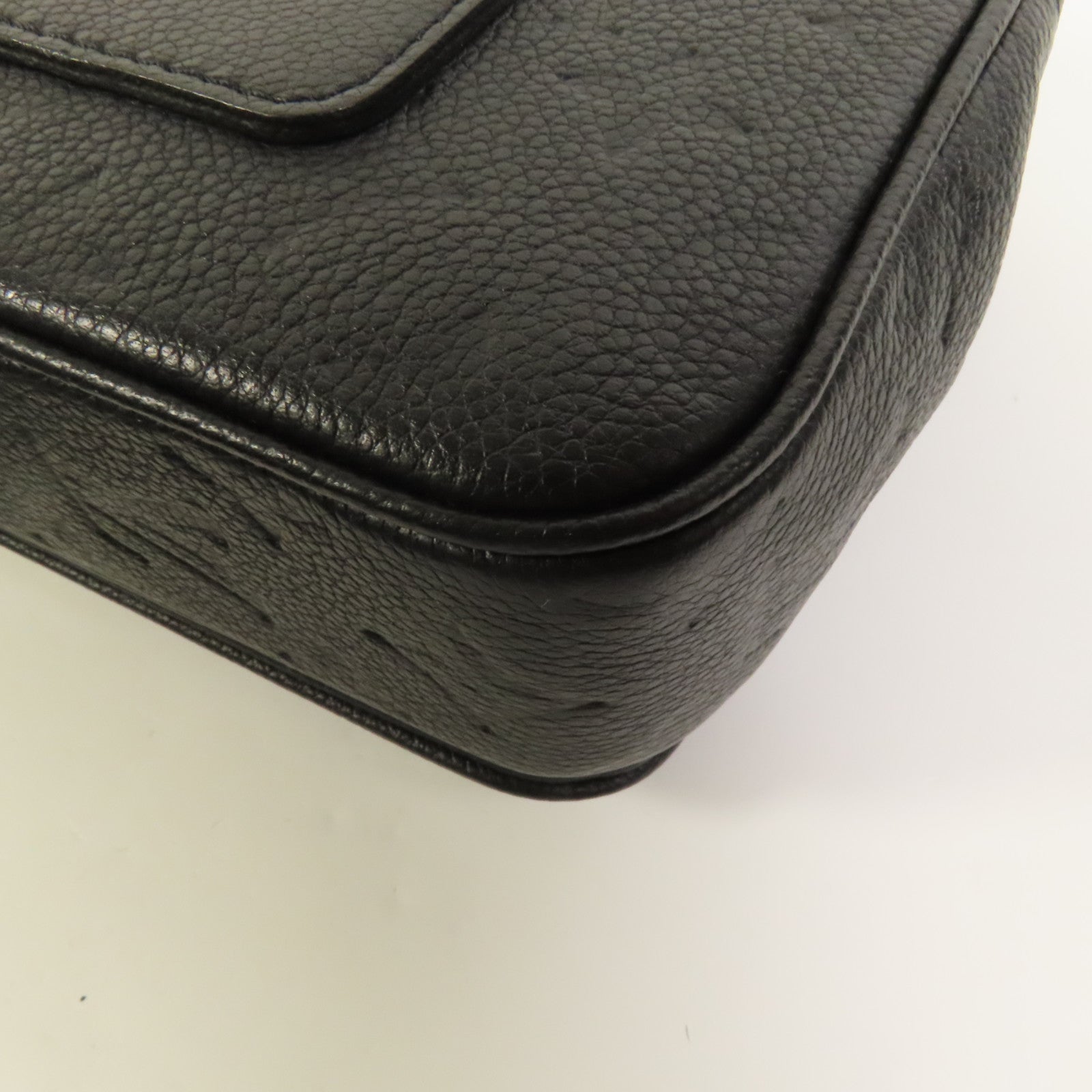 LOUIS VUITTON Momogram Empreinte Marceau金扣肩背袋