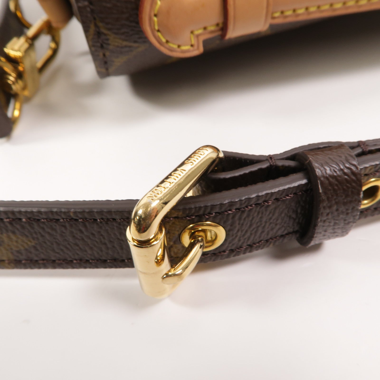 LOUIS VUITTON Monogram Pochette Metis MM金扣手挽肩背兩用袋