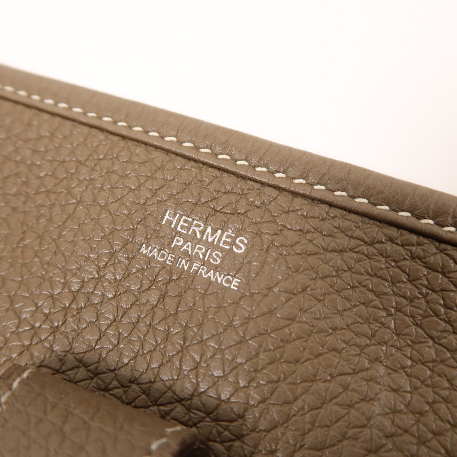 HERMES Clemence皮革Evelyne PM銀扣肩背袋Etoupe