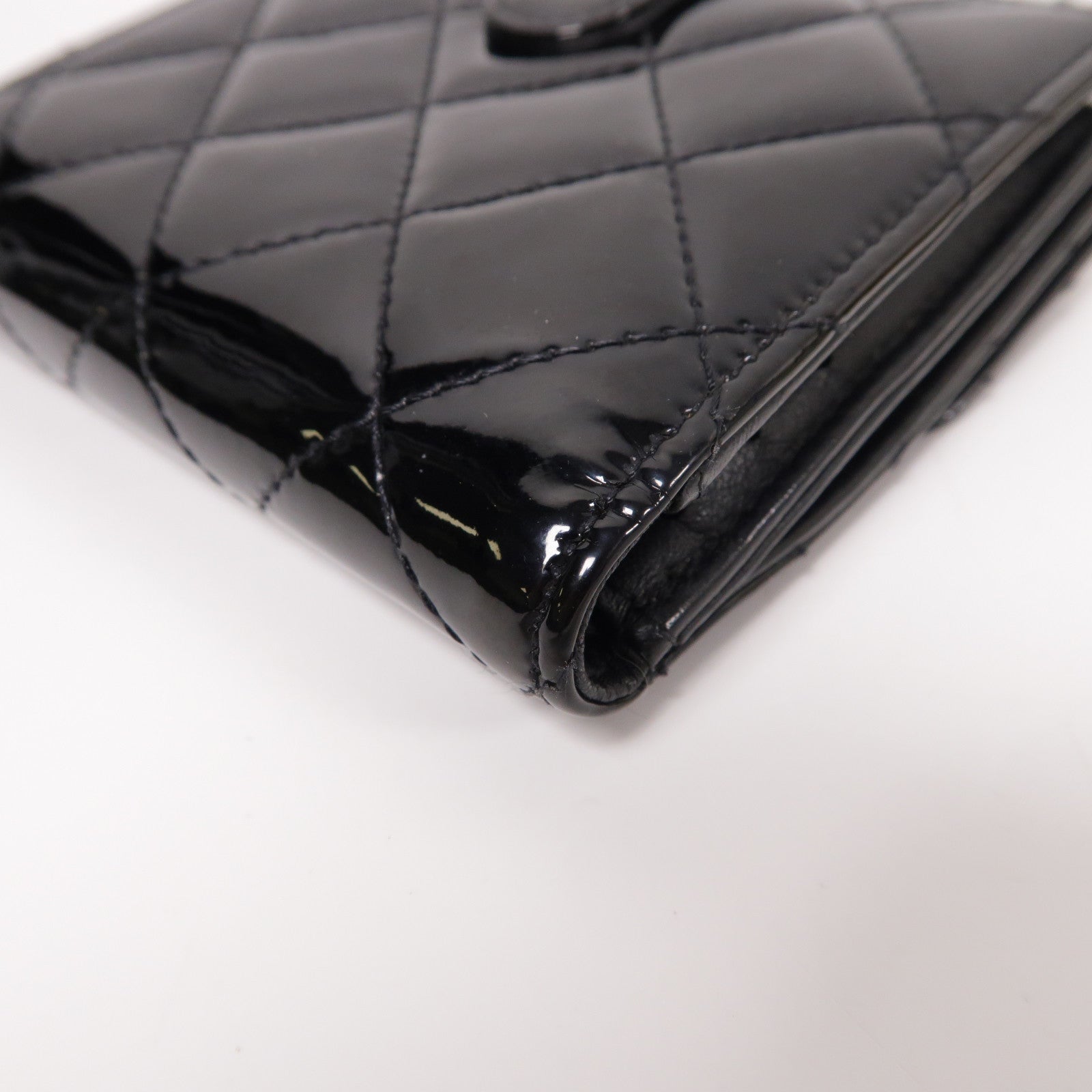 CHANEL 【激減優惠】菱格漆皮皮革Wallet銀扣錢包黑色