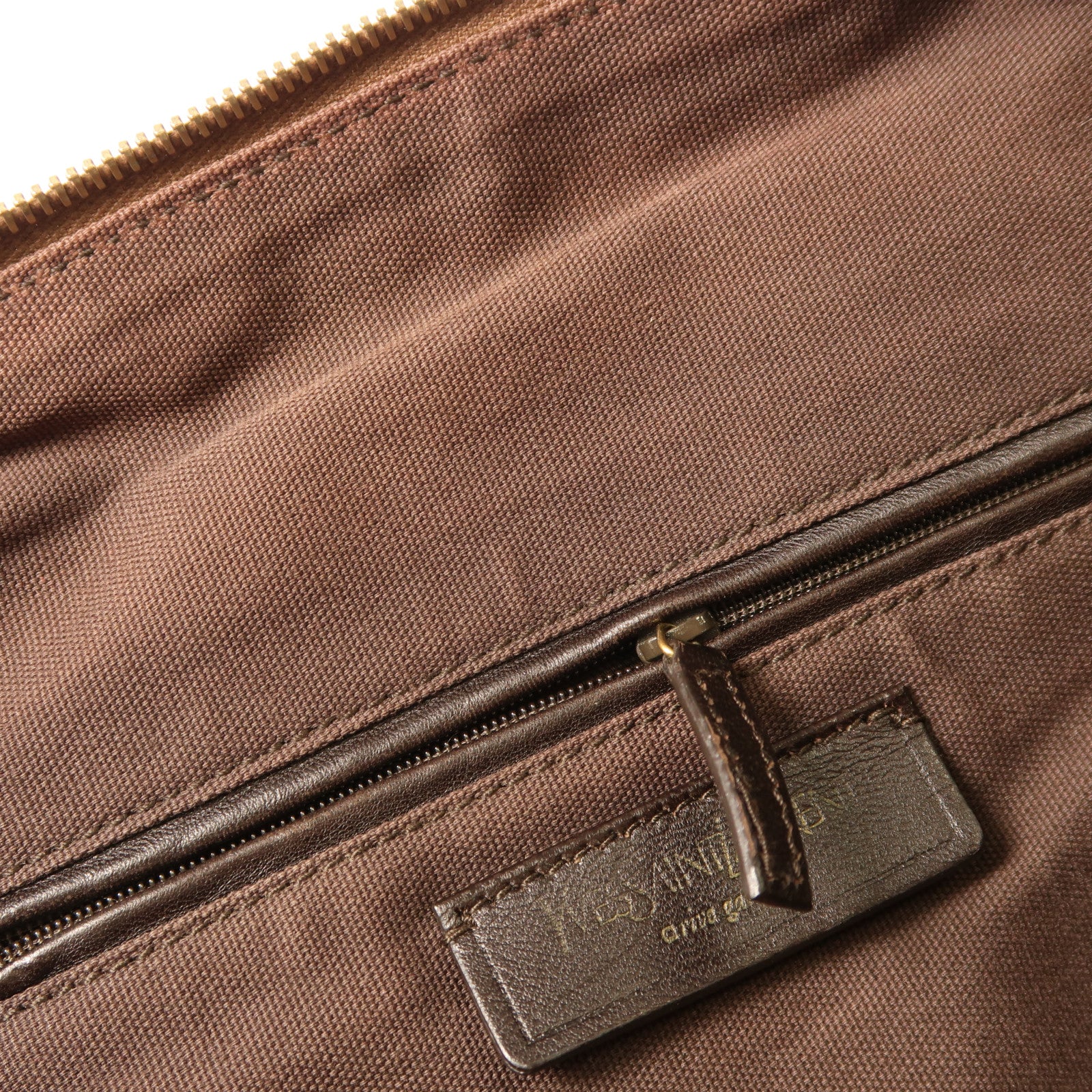 YVES SAINT LAURENT 牛皮皮革Handbag金扣手挽袋