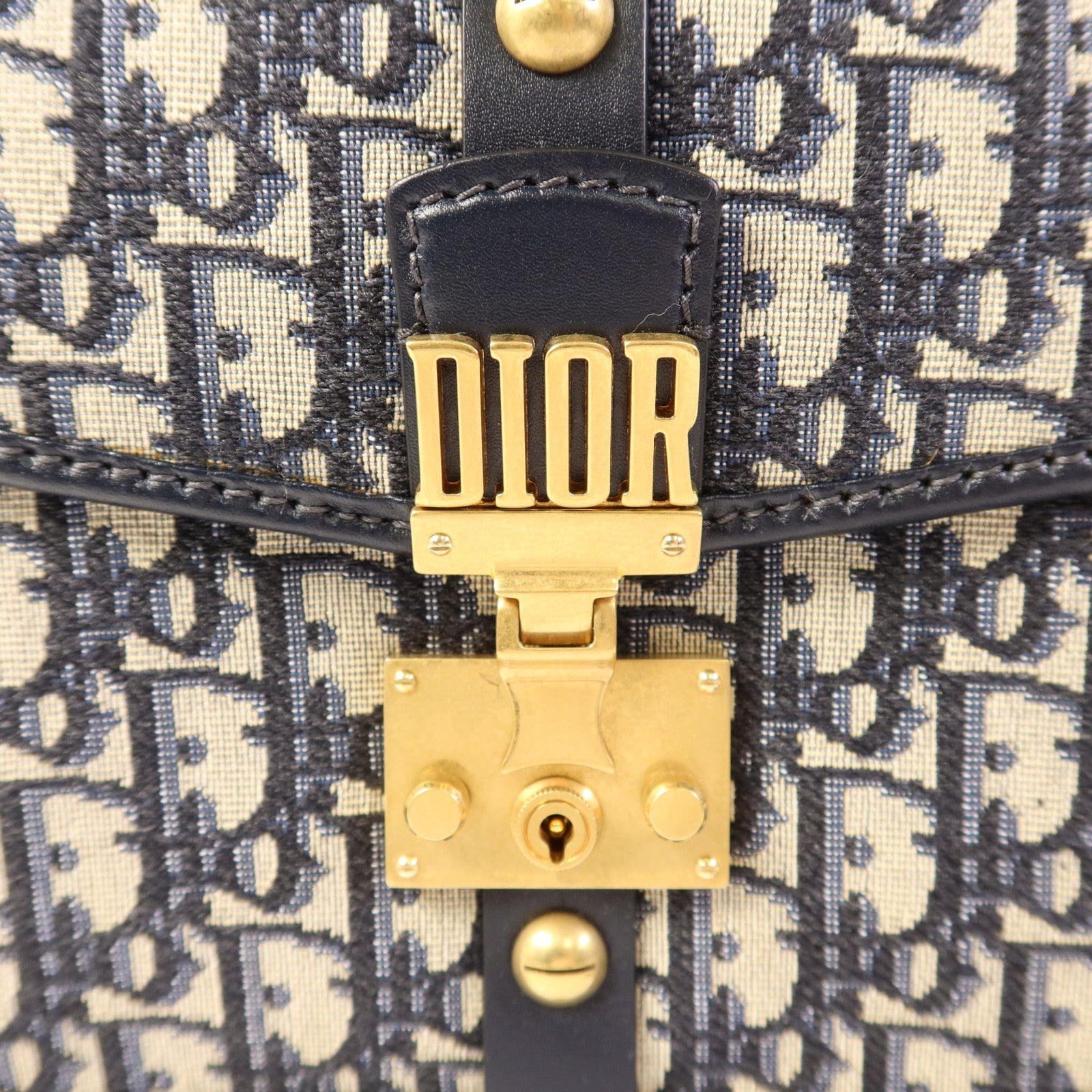 Dior 帆布Shoulder Bag金扣肩背袋
