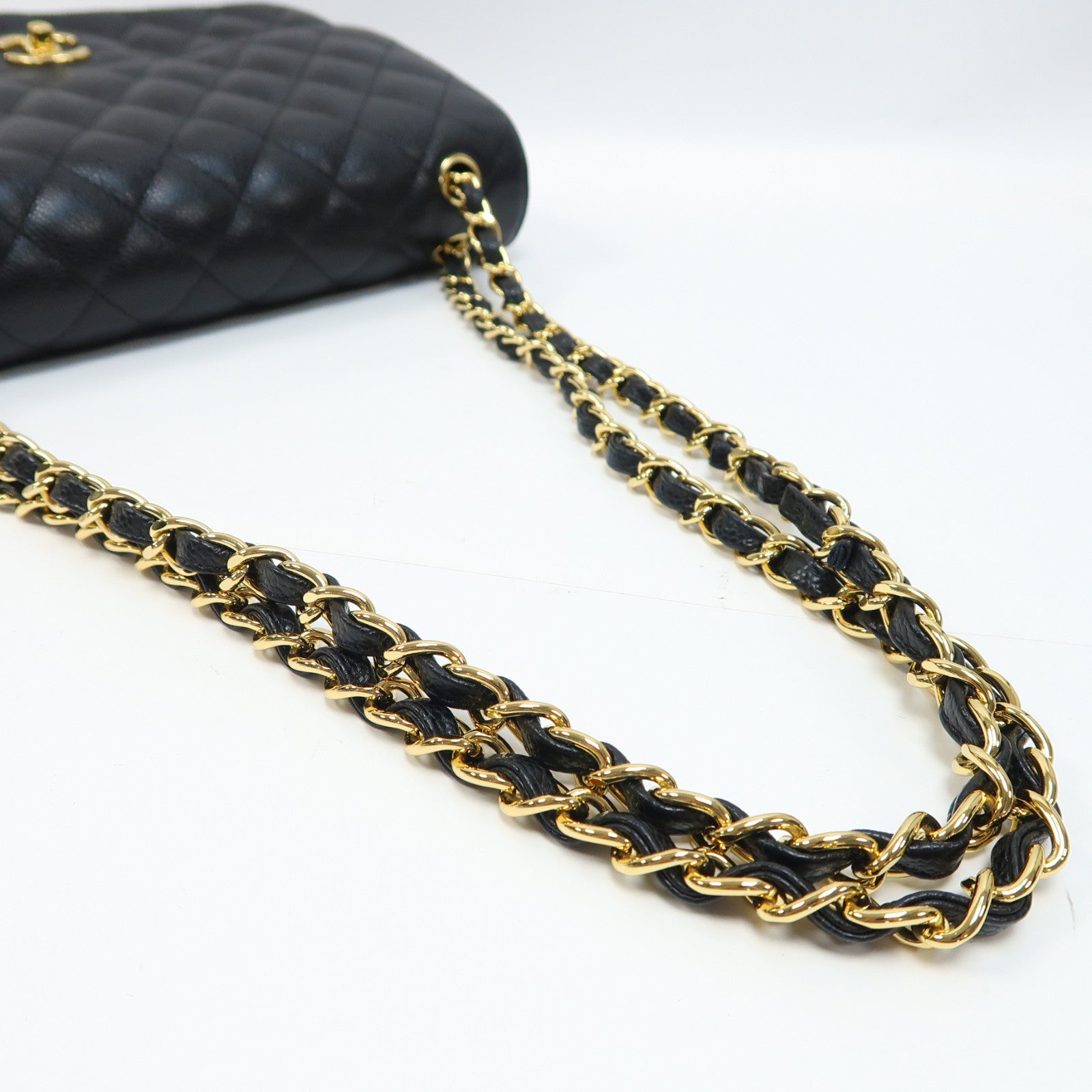 CHANEL 菱格Caviar皮革Classic Flap Jumbo金扣鏈帶肩背袋黑色