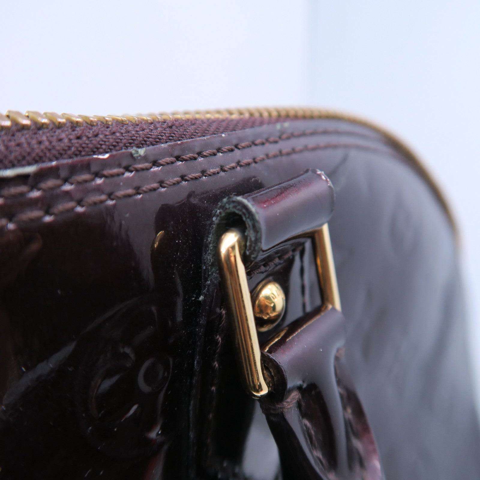 LOUIS VUITTON **【清倉大減價】Monogram Vernis Alma MM金扣手挽袋酒紅色