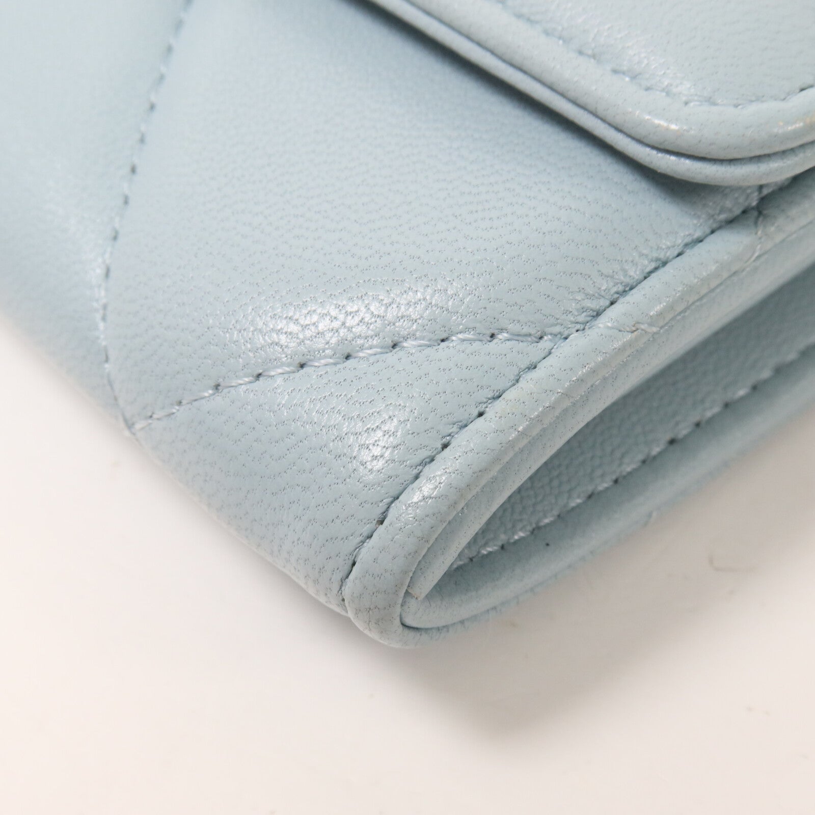 CHANEL 羊皮皮革C19 Card Holder On Chain鏈帶肩背袋